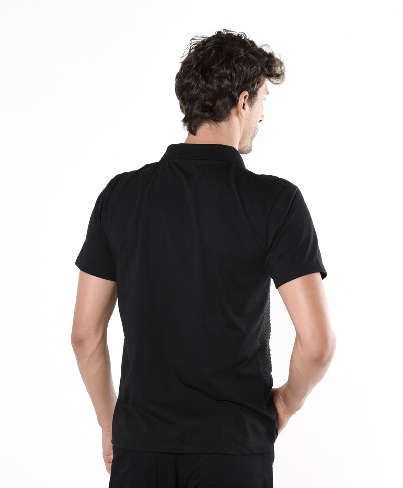 Polera hombre textura cuello piqué Polera hombre textura cuello piqué