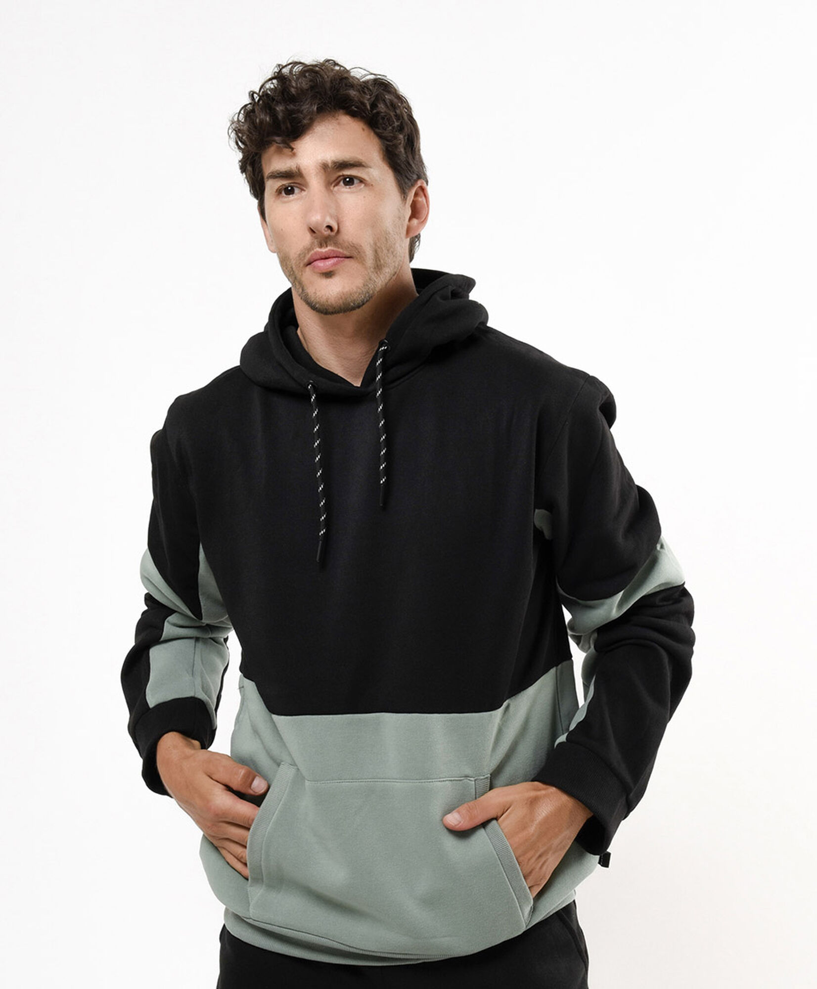 Polerón deportivo hombre bicolor Polerón deportivo hombre bicolor