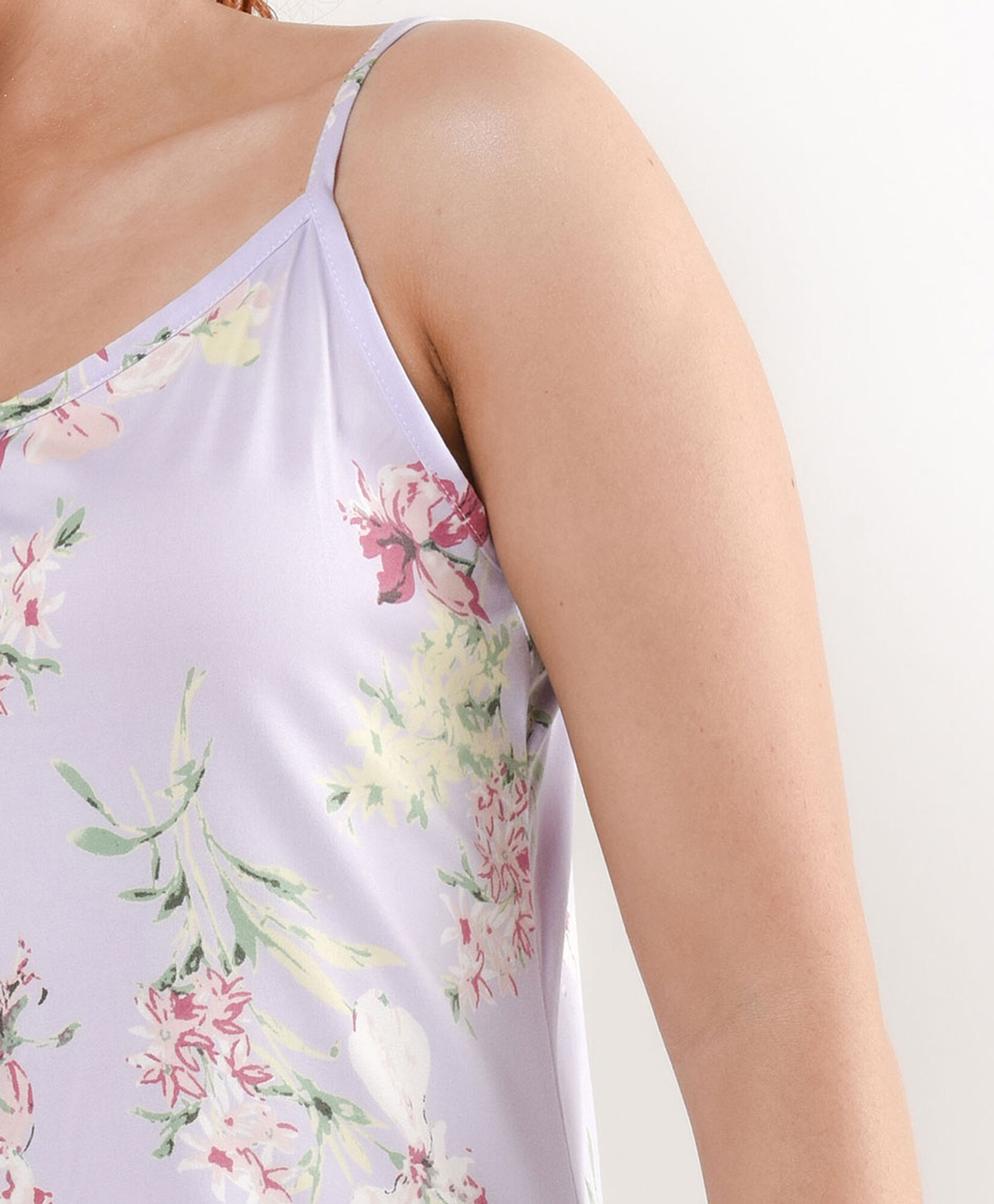 Camisa de dormir mujer floreada lila Camisa de dormir mujer floreada lila