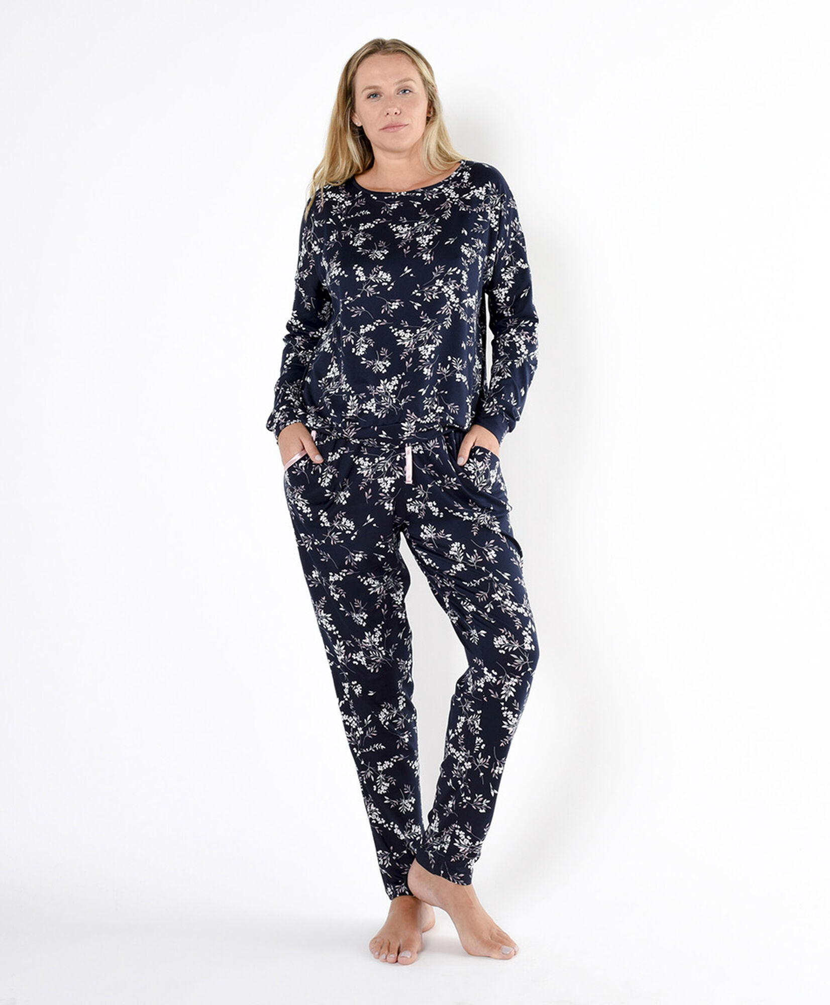 Pijama mujer floreado navy Pijama mujer floreado navy