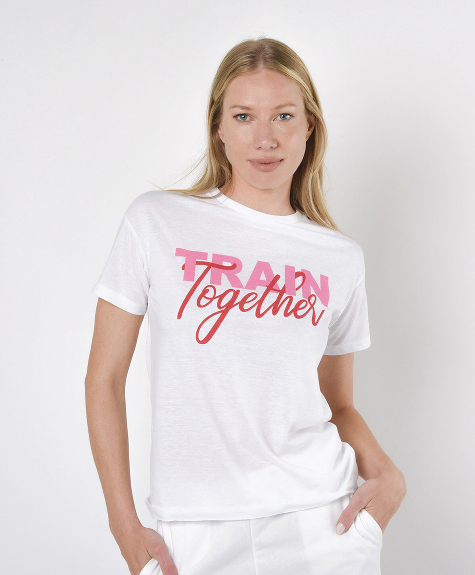 Polera deportiva mujer frase bicolor Polera deportiva mujer frase bicolor