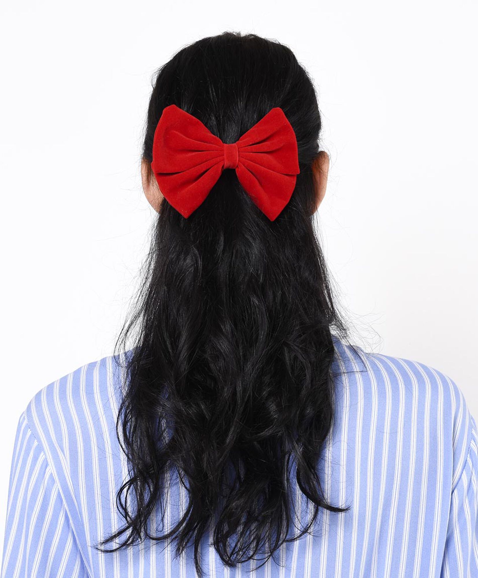 Pinche mujer lazo rojo Pinche mujer lazo rojo
