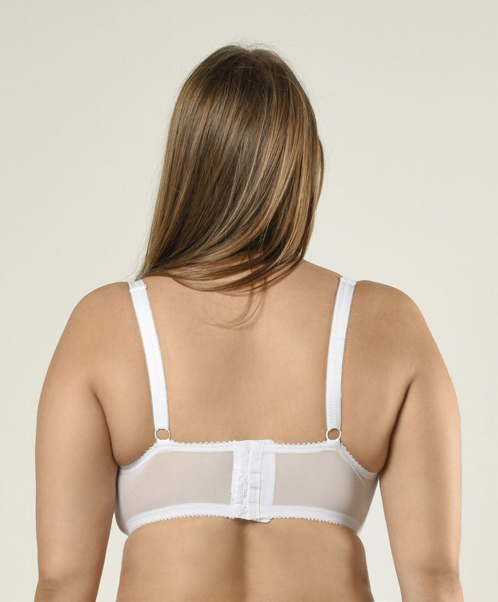 Sostén mujer liso con encajes Sostén mujer liso con encajes