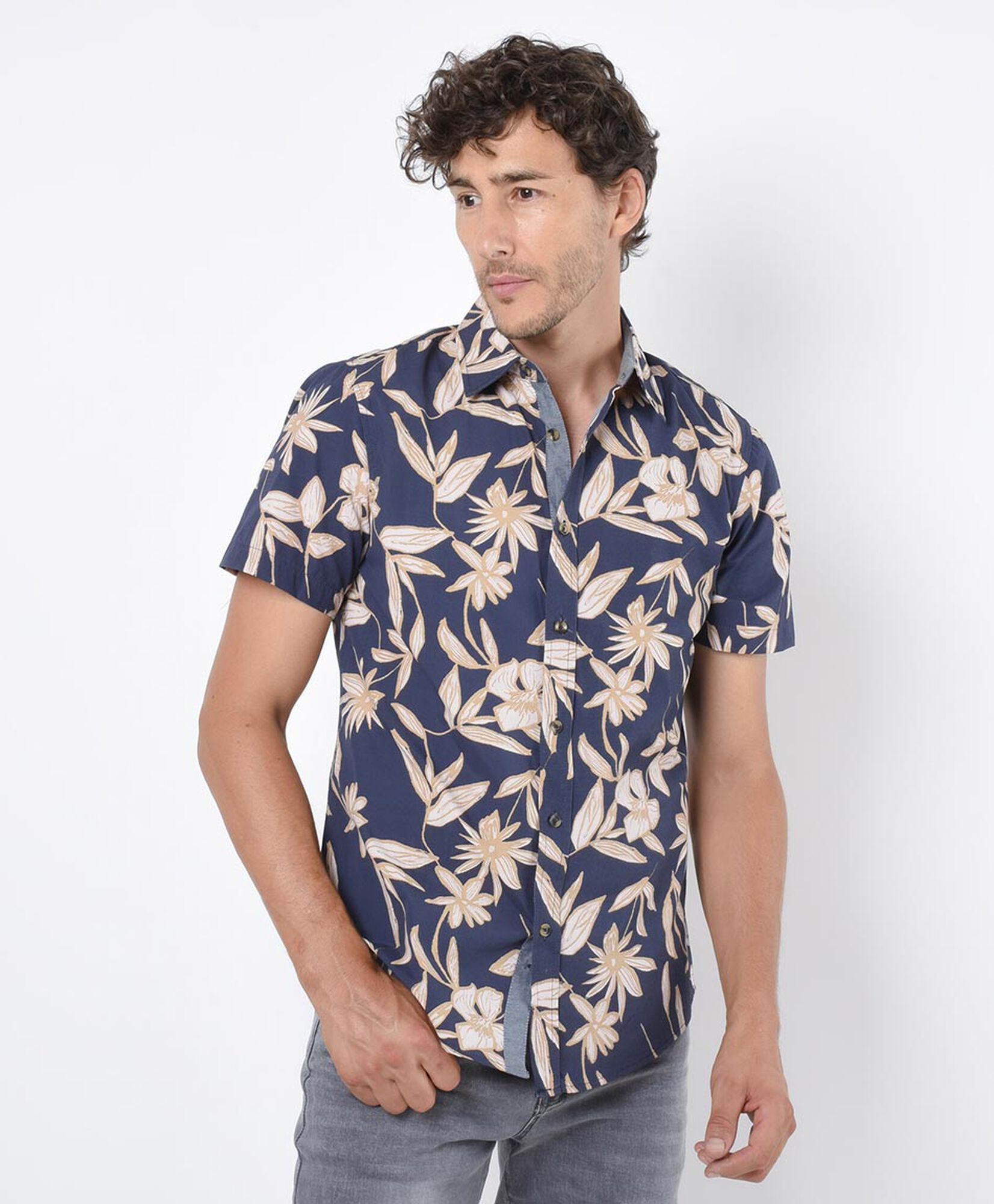 Camisa hombre flores y hojas Camisa hombre flores y hojas