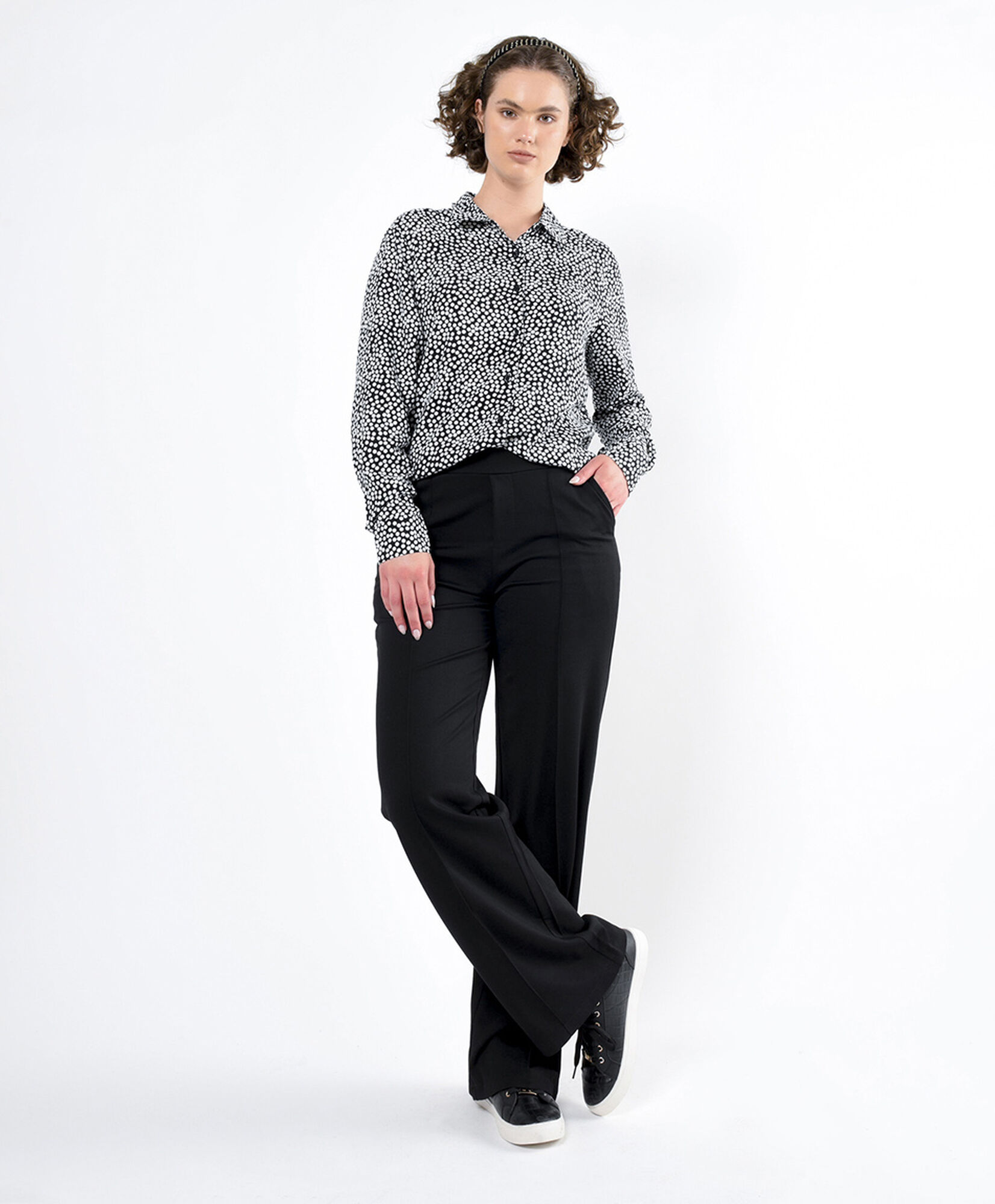 Pantalón mujer corte frontal Pantalón mujer corte frontal