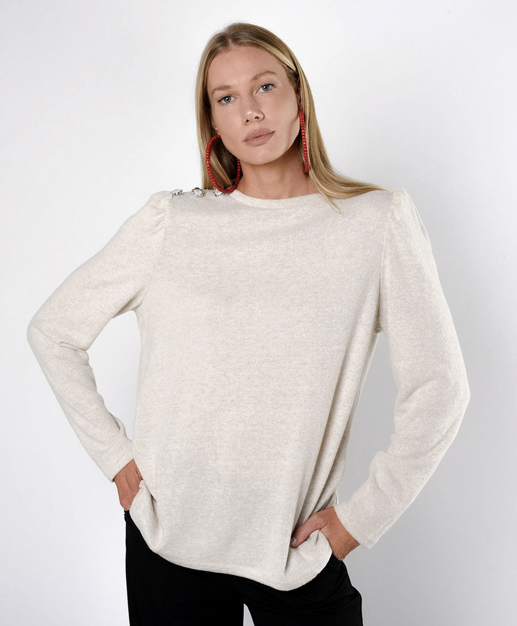 Polera mujer flores en hombro Polera mujer flores en hombro