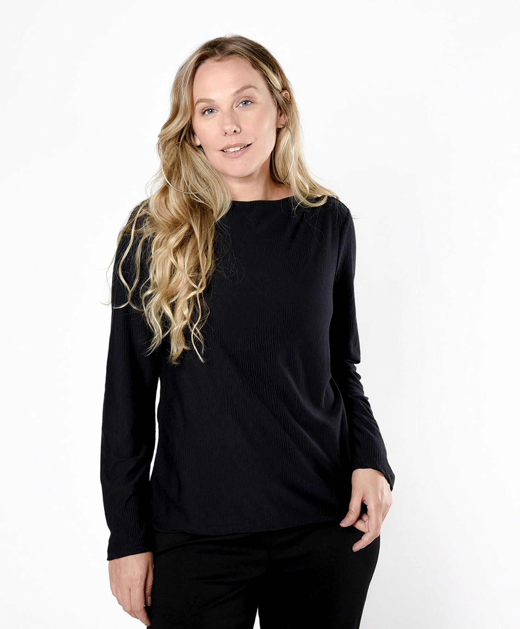 Polera mujer cuello ancho texturas Polera mujer cuello ancho texturas