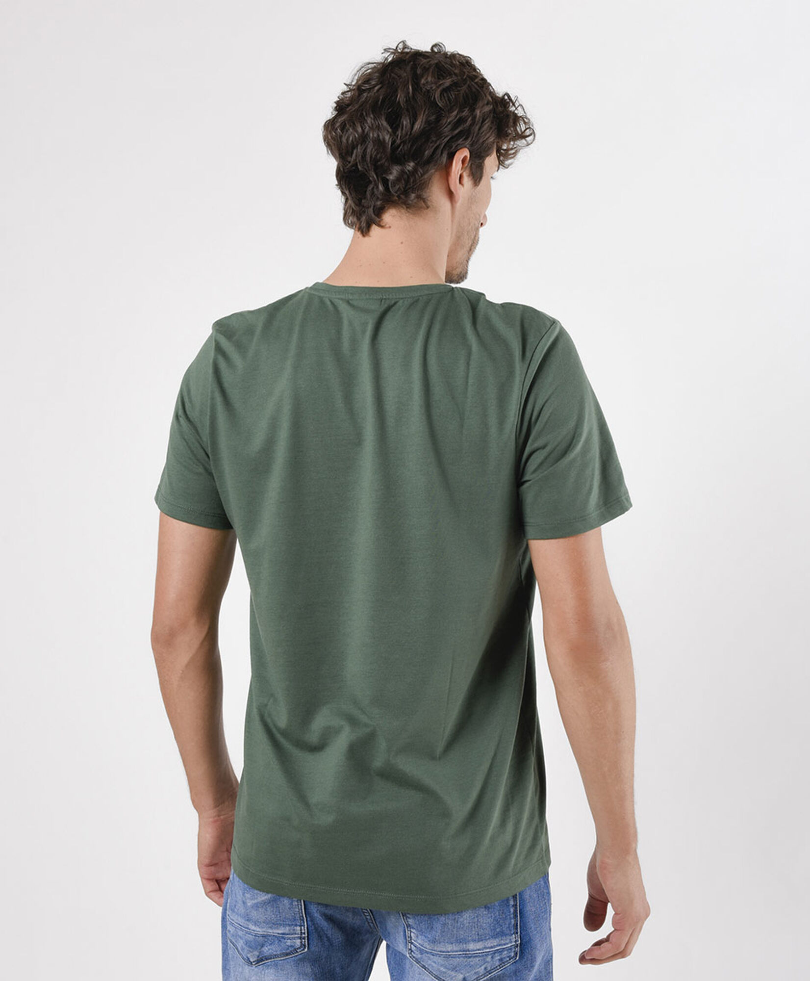 Polera hombre estampado serpientes Polera hombre estampado serpientes