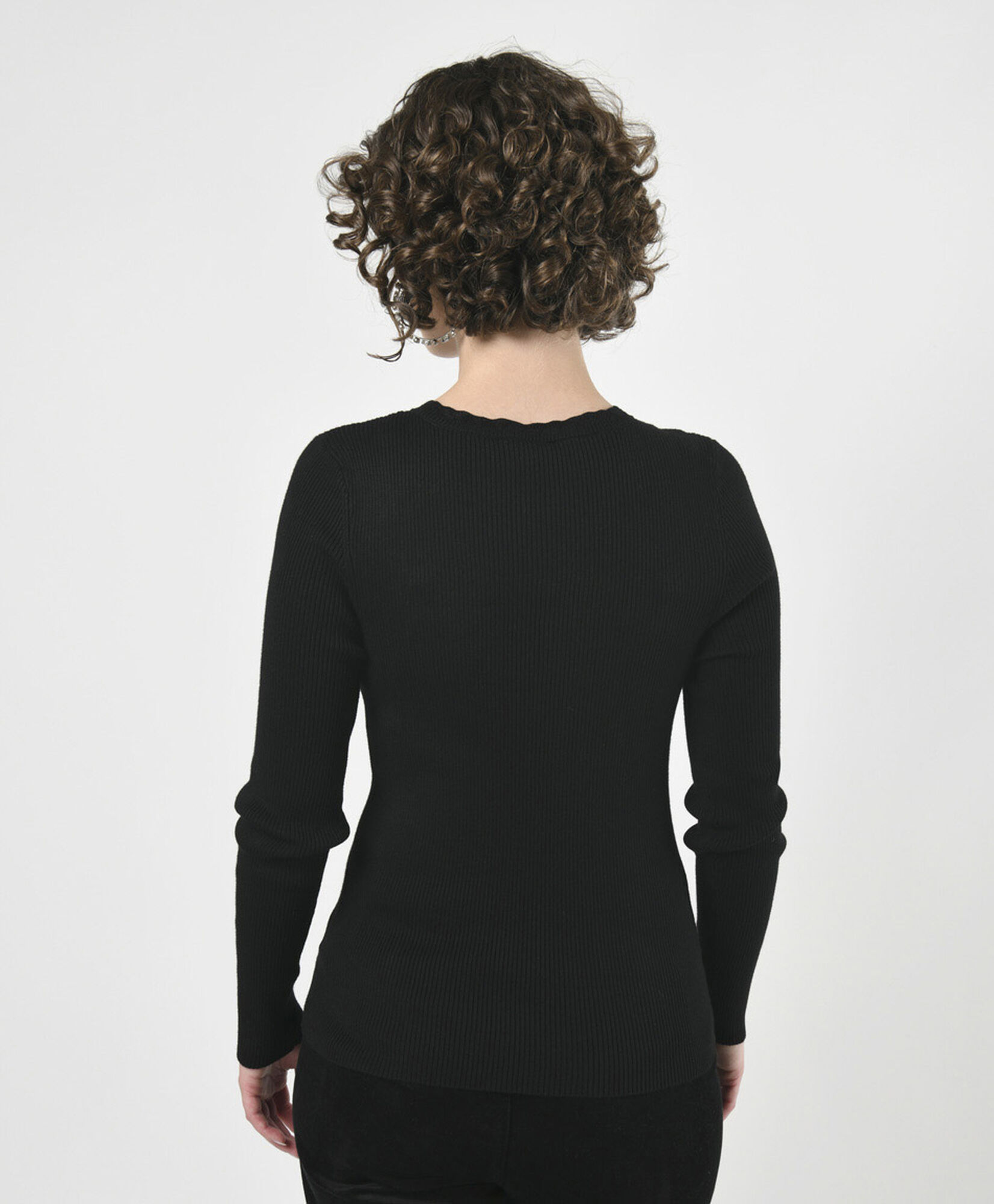 Sweater mujer cuello ondulado Sweater mujer cuello ondulado