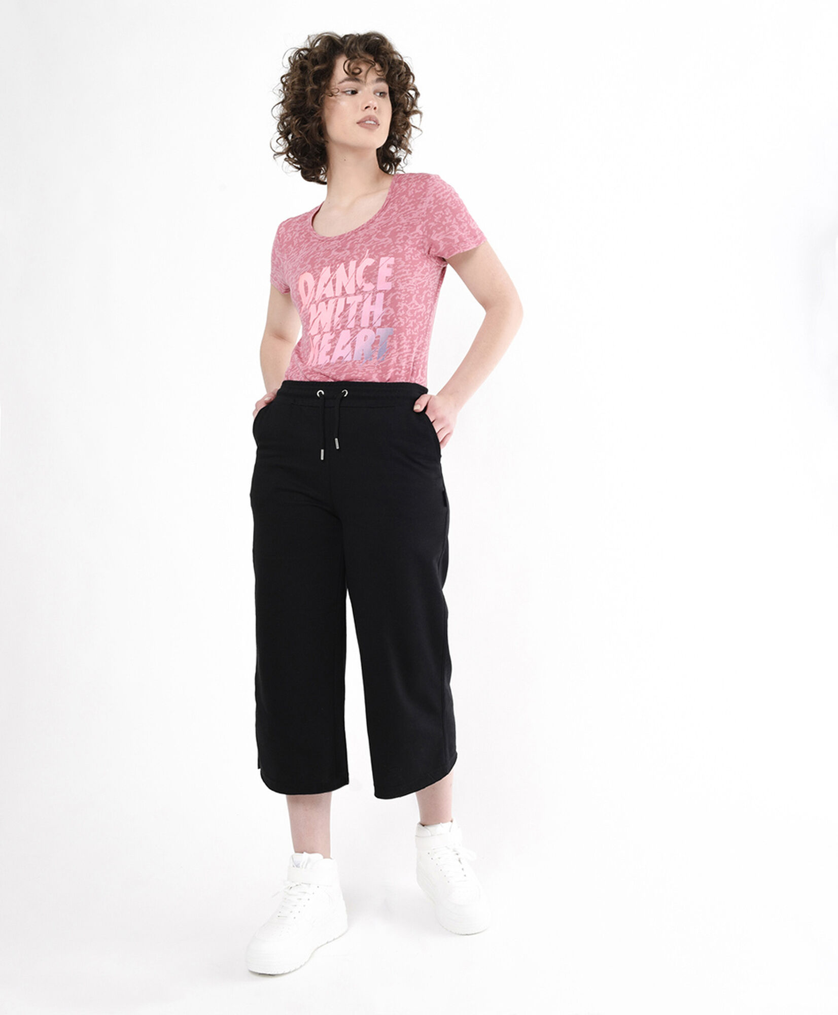 Pantalón deportivo mujer liso wide Pantalón deportivo mujer liso wide