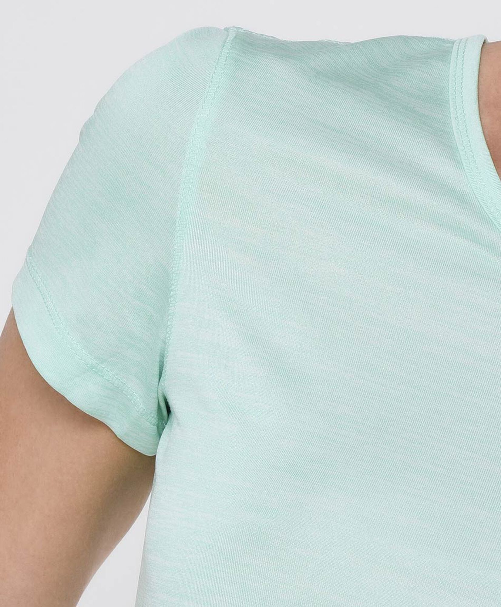 Polera deportiva mujer transparencia Polera deportiva mujer transparencia