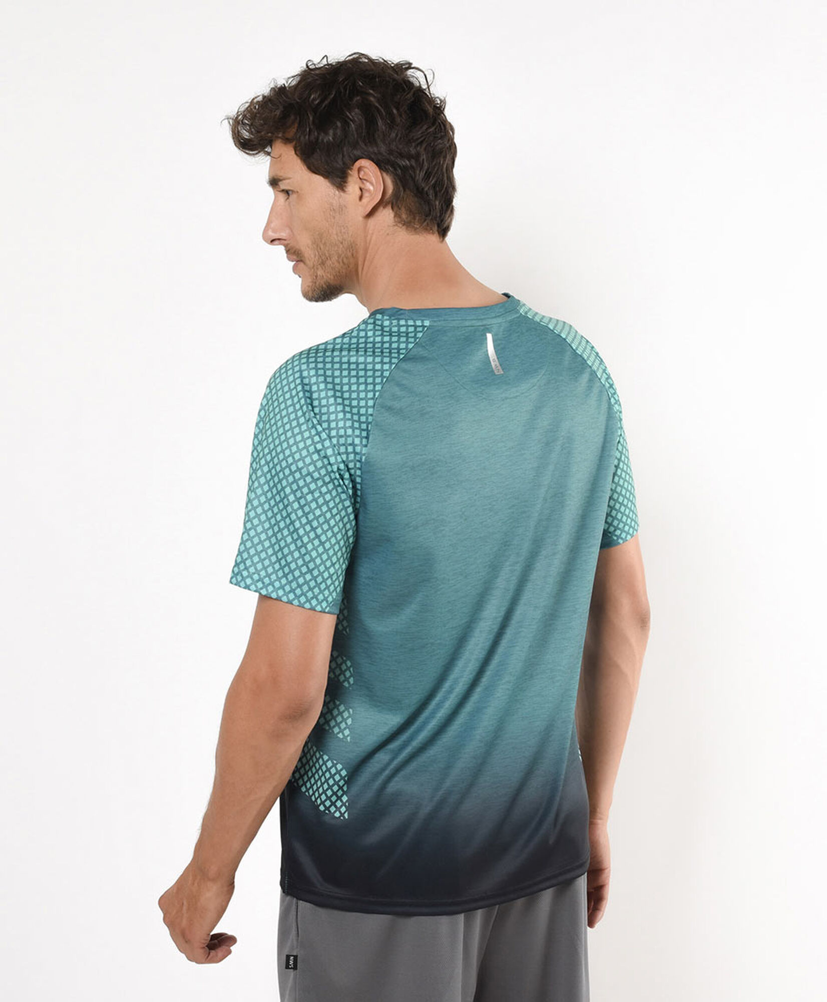 Polera deportiva hombre flecha bicolor Polera deportiva hombre flecha bicolor