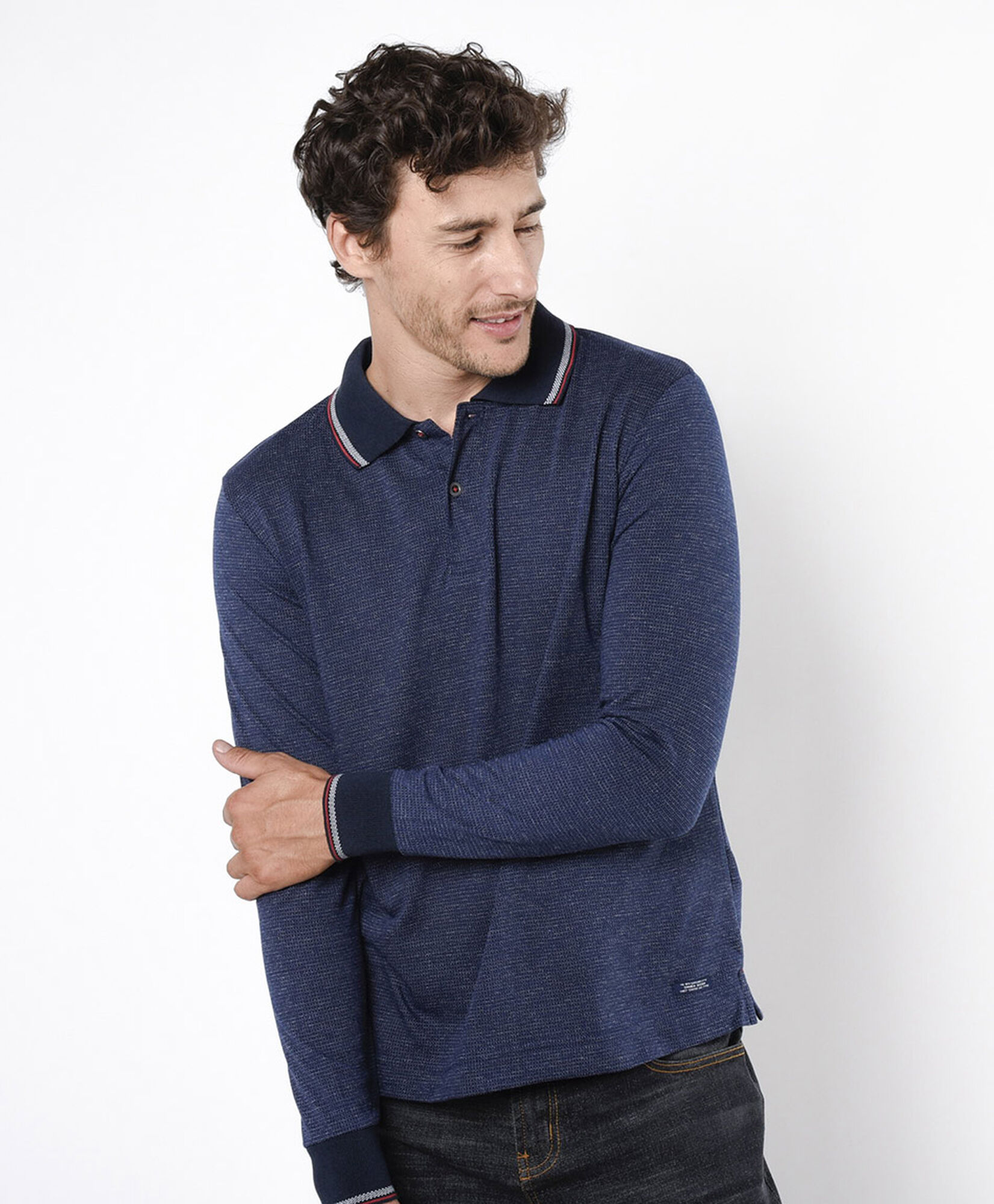 Polera hombre textura cuello piqué Polera hombre textura cuello piqué