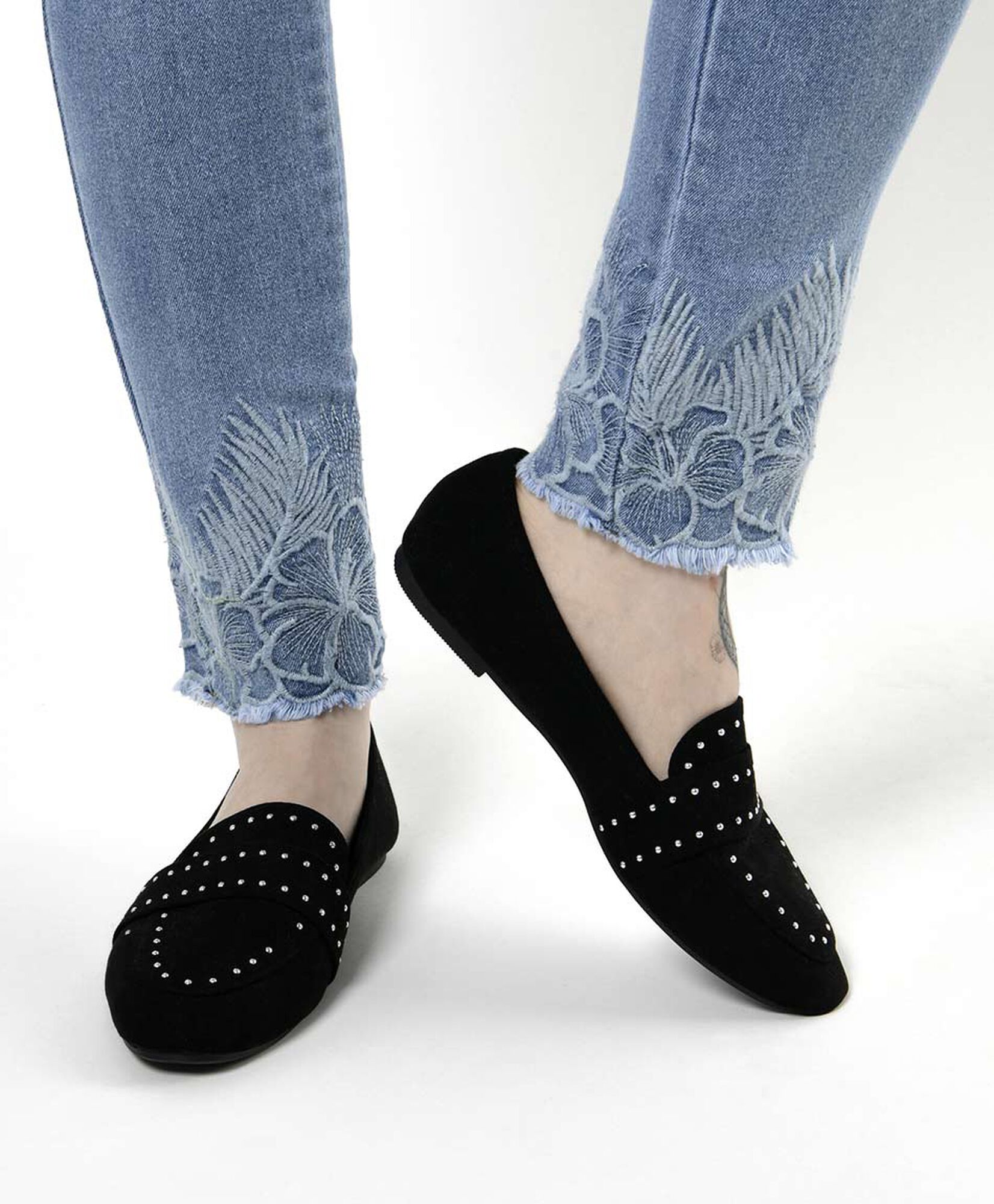 Mocasín mujer tachitas Mocasín mujer tachitas