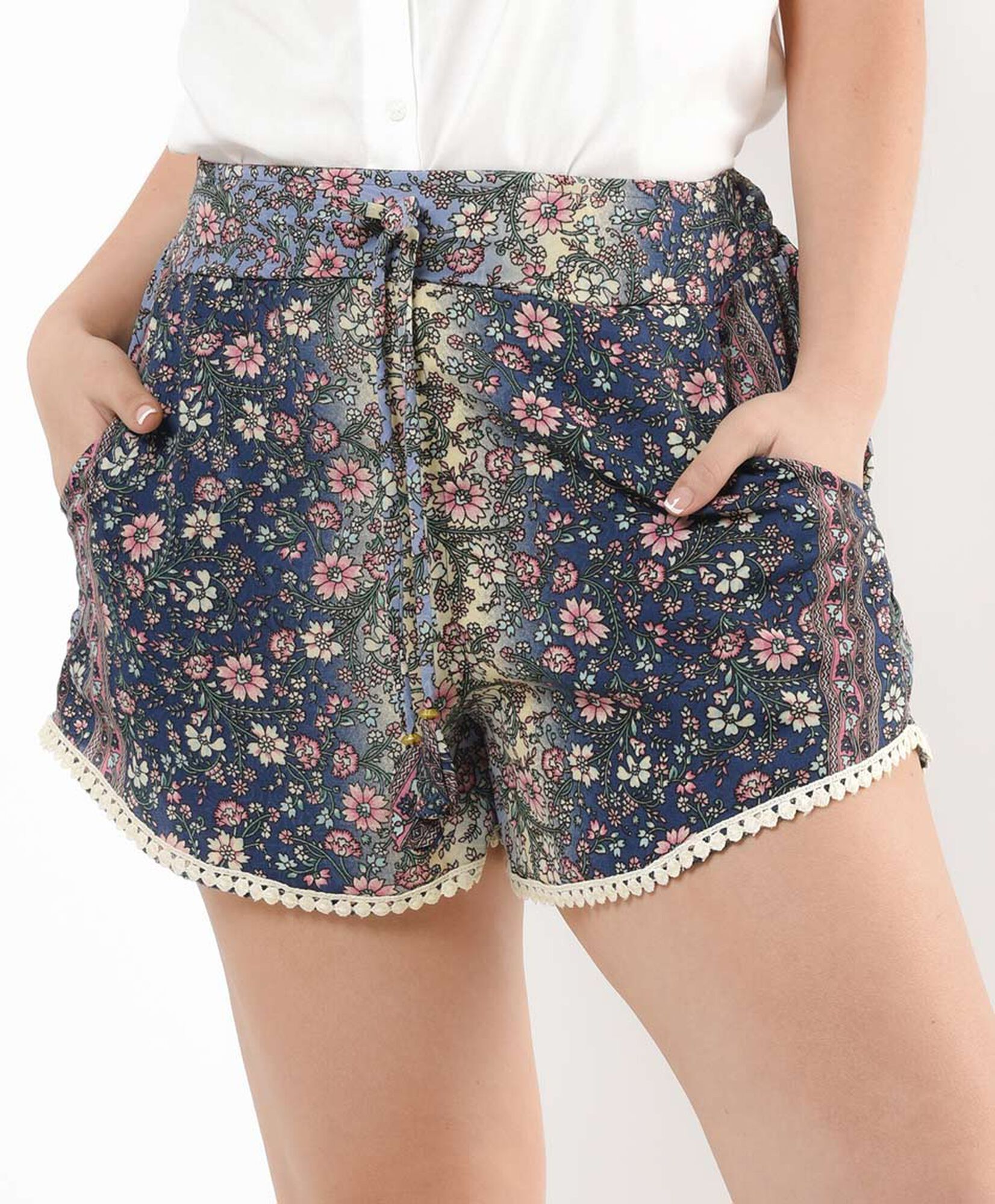 Short mujer estampado floreado Short mujer estampado floreado