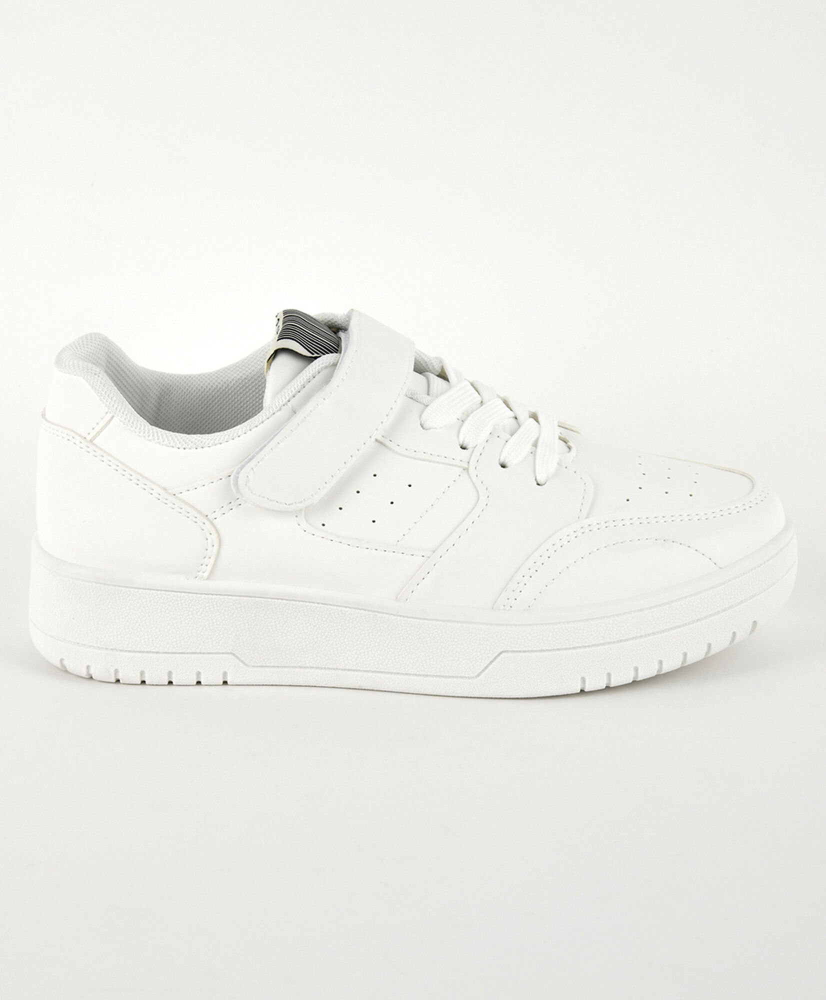 Zapatilla mujer velcro Zapatilla mujer velcro