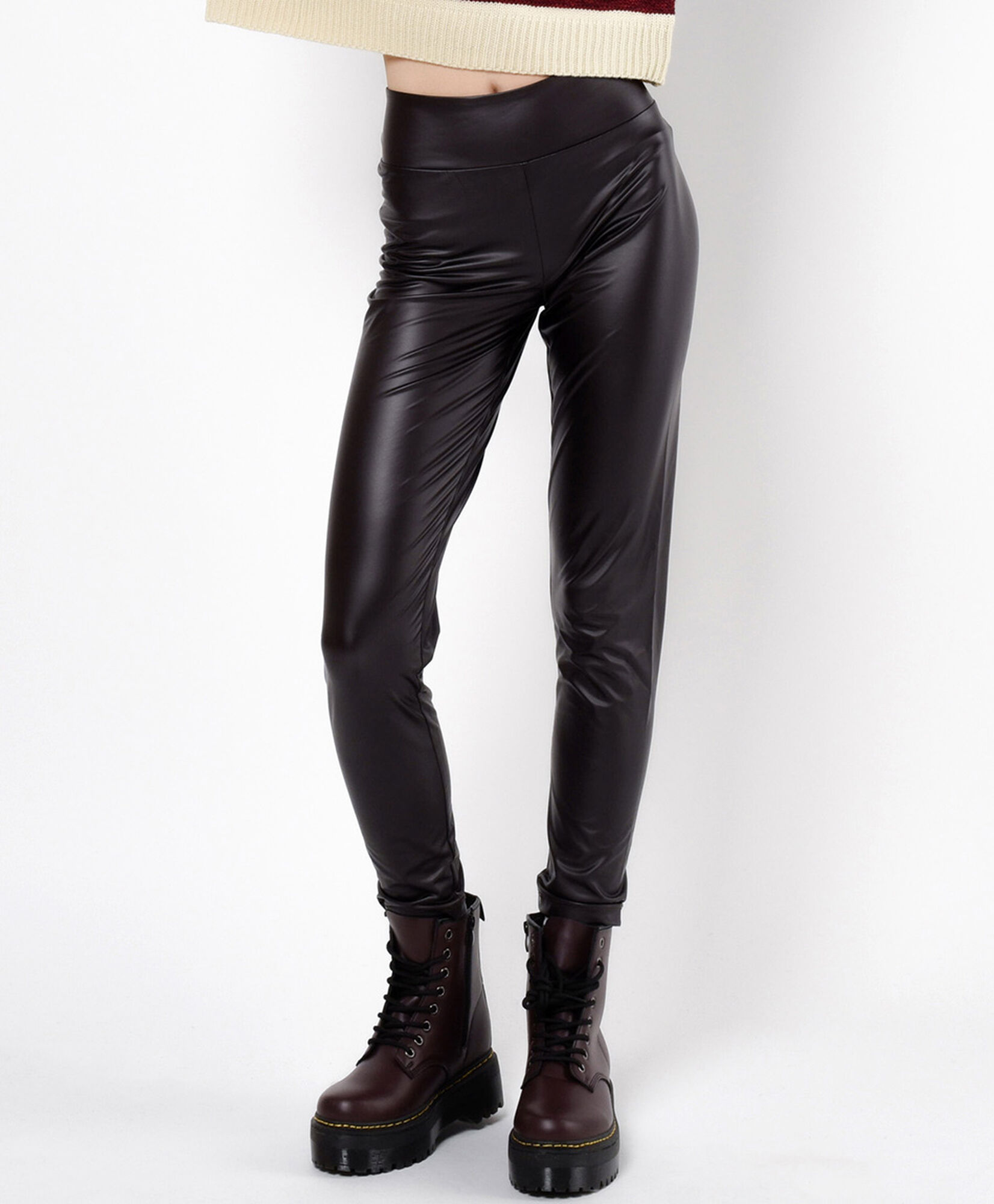 Leggins mujer estilo cuerina Leggins mujer estilo cuerina