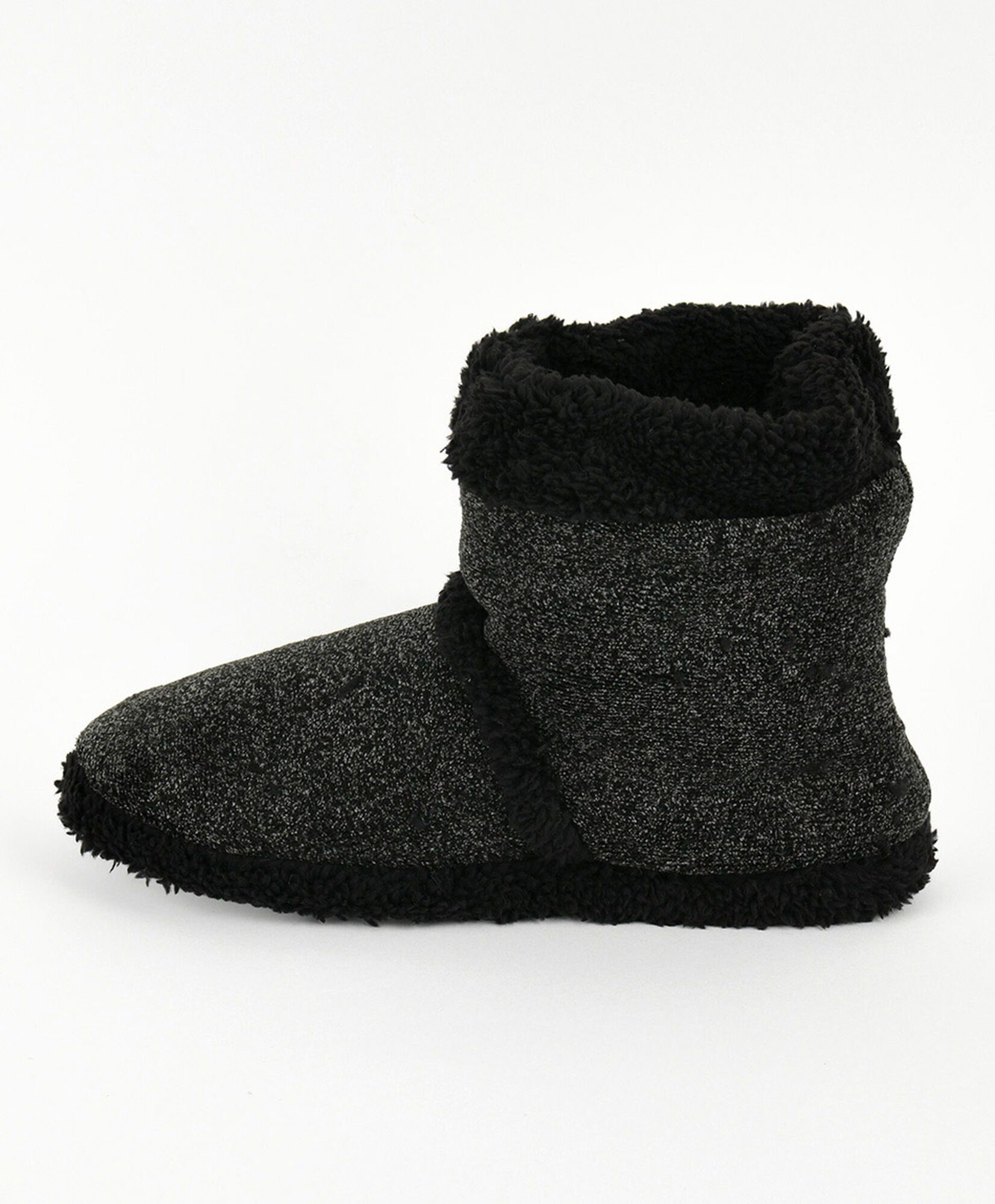Pantufla mujer chiporro negra caña alta Pantufla mujer chiporro negra caña alta