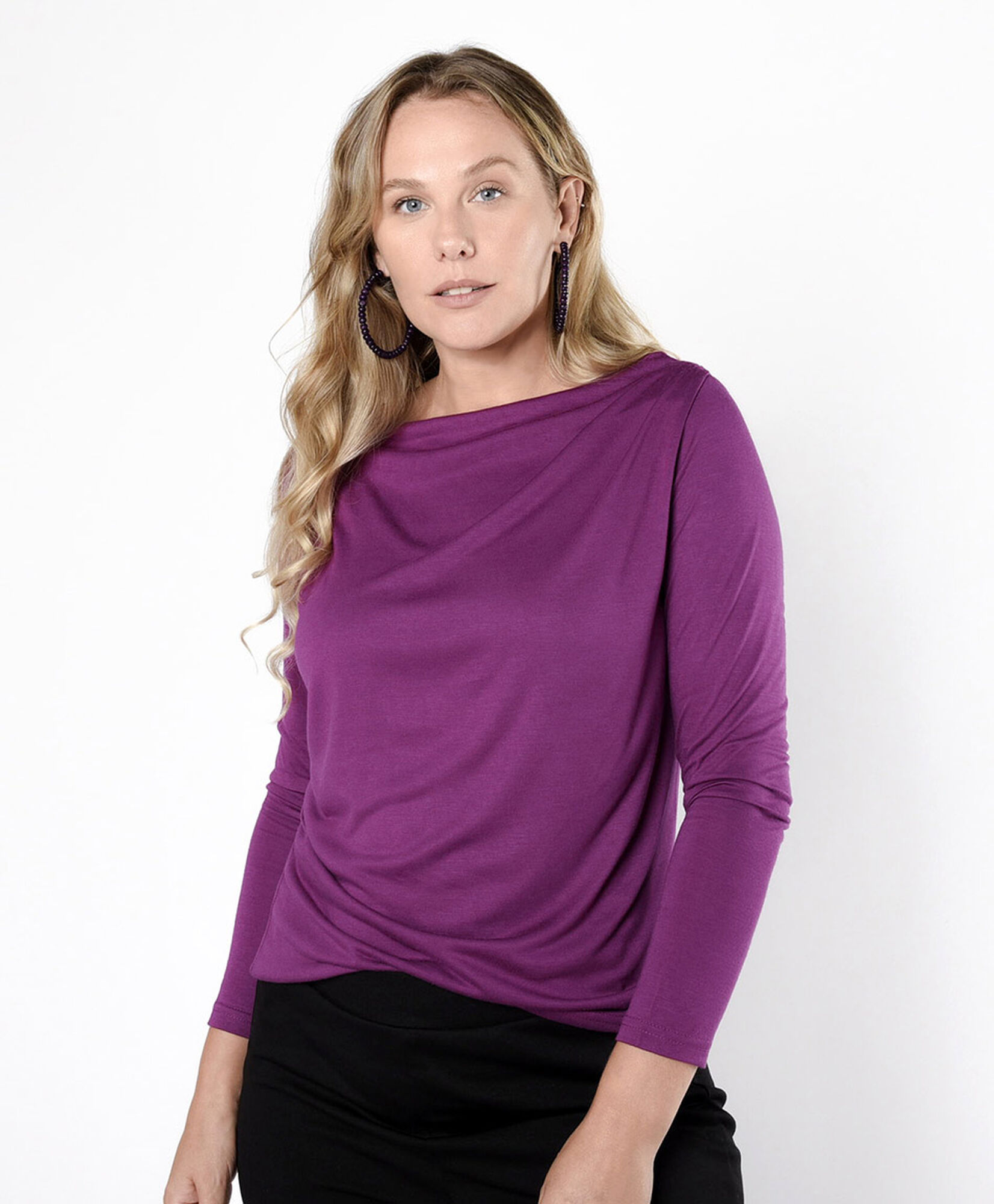 Polera mujer cuello ancho Polera mujer cuello ancho