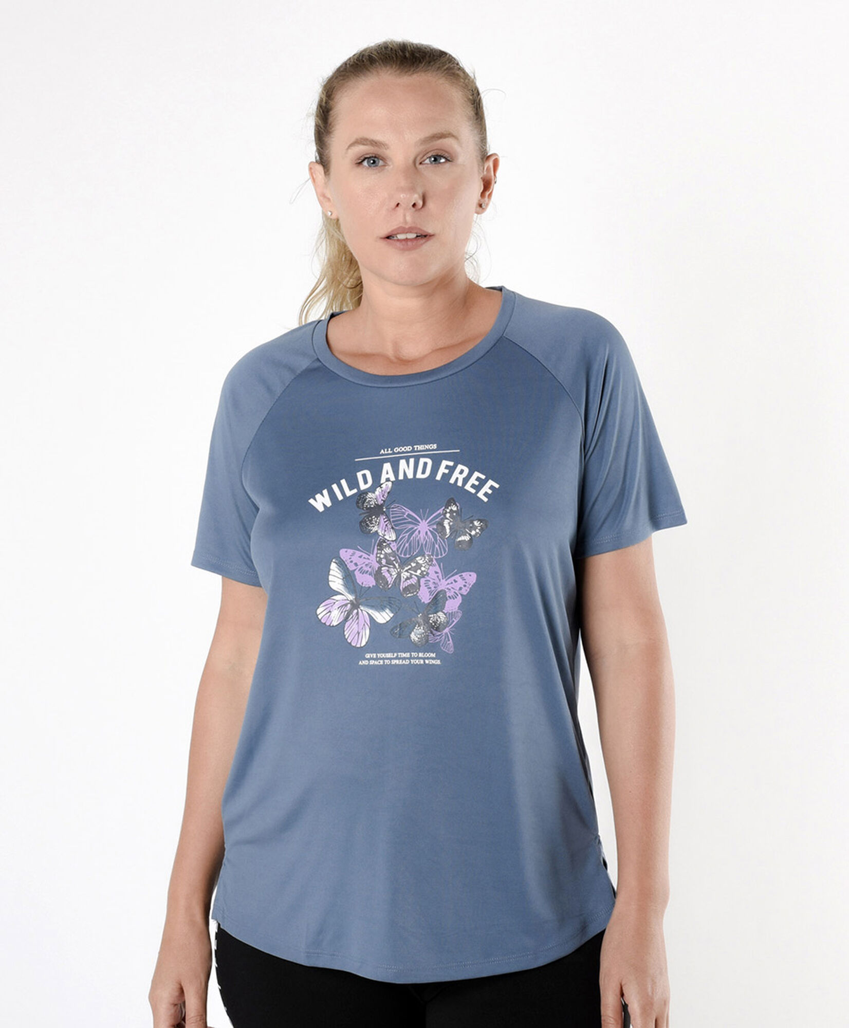 Polera deportiva mujer mariposas Polera deportiva mujer mariposas