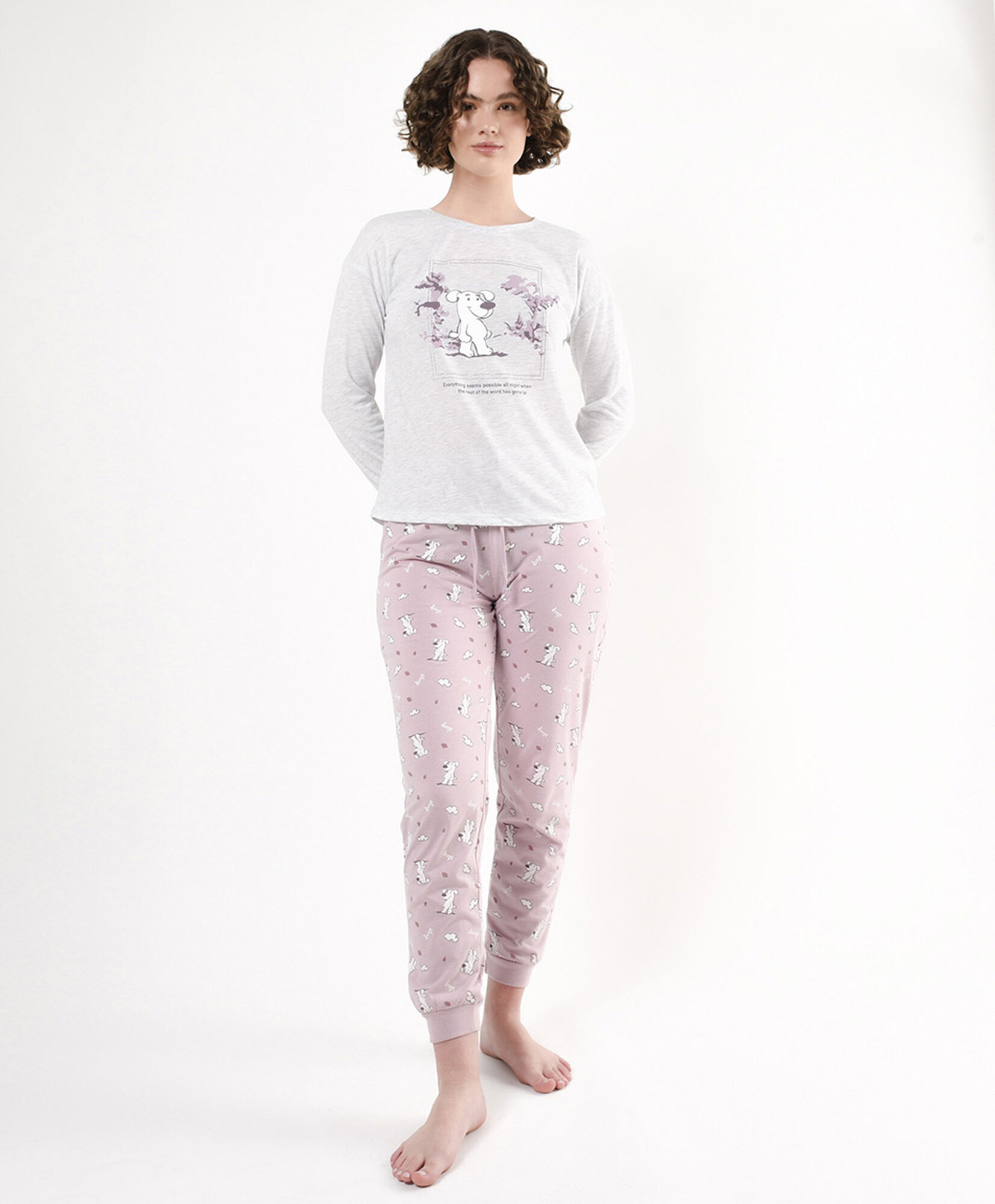 Pijama mujer flor y perro Pijama mujer flor y perro