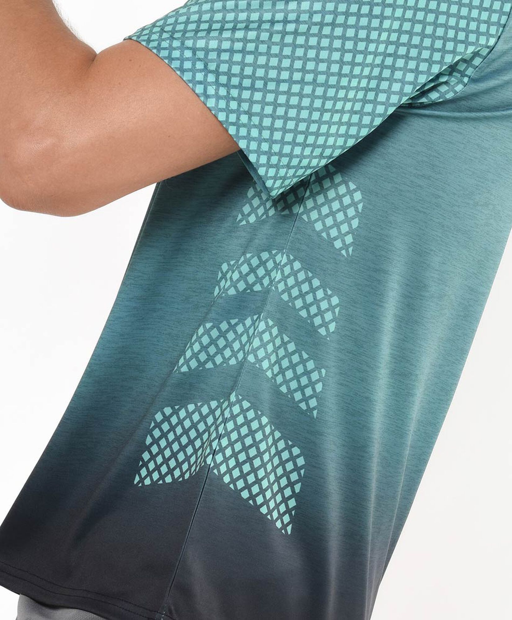 Polera deportiva hombre flecha bicolor Polera deportiva hombre flecha bicolor