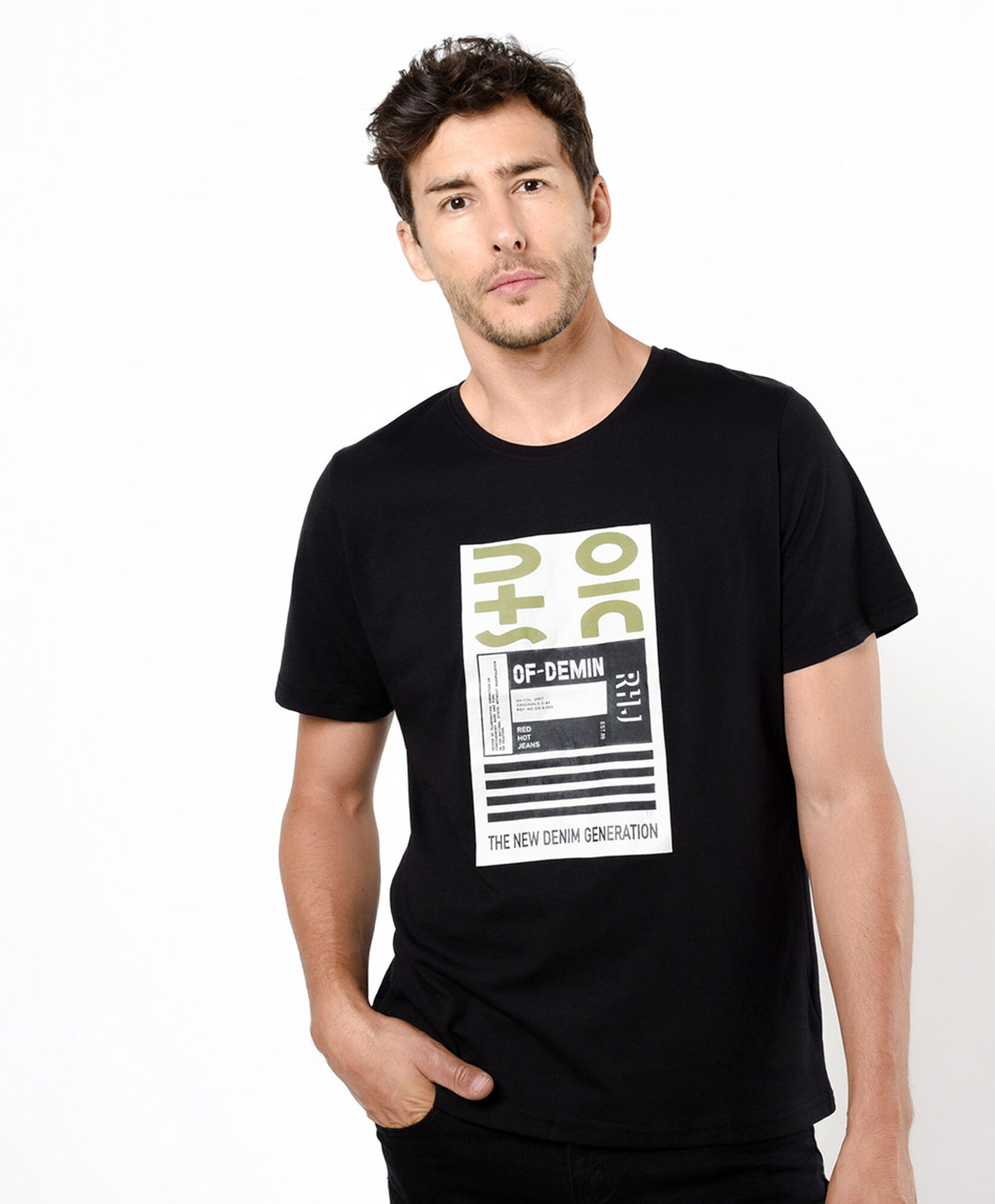 Polera hombre estampada studio Polera hombre estampada studio
