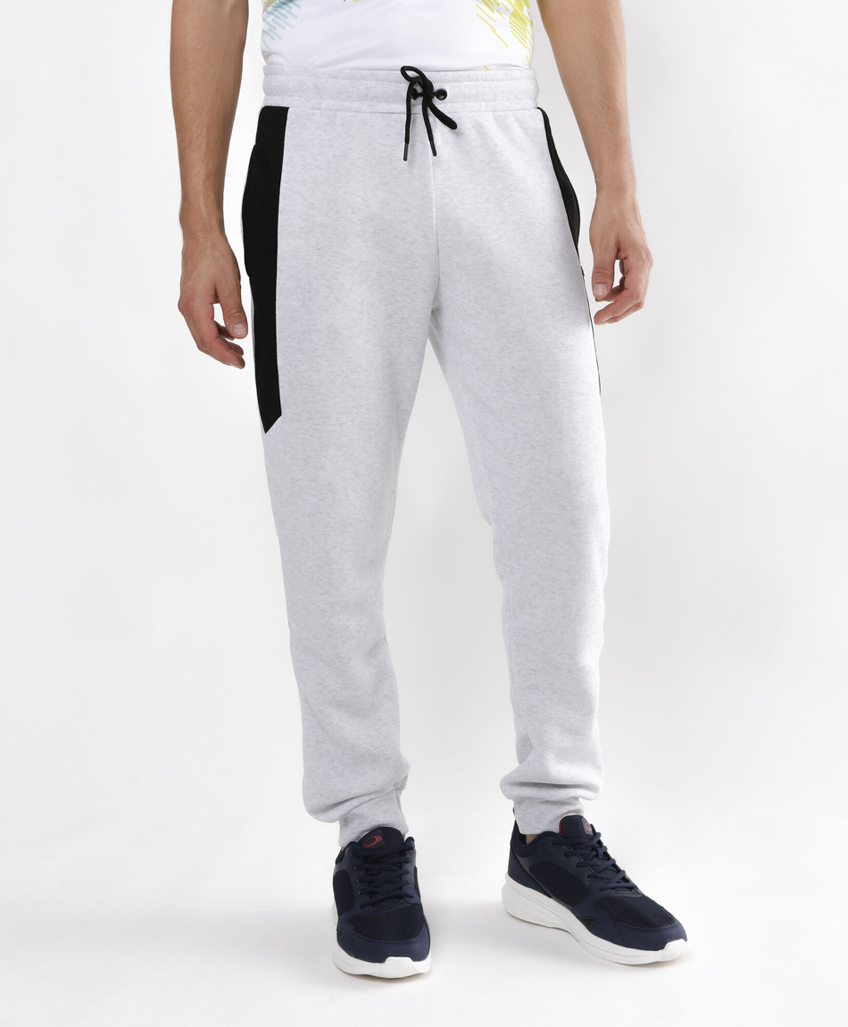 Pantalón de buzo hombre franjas frontales slim fit Pantalón de buzo hombre franjas frontales slim fit