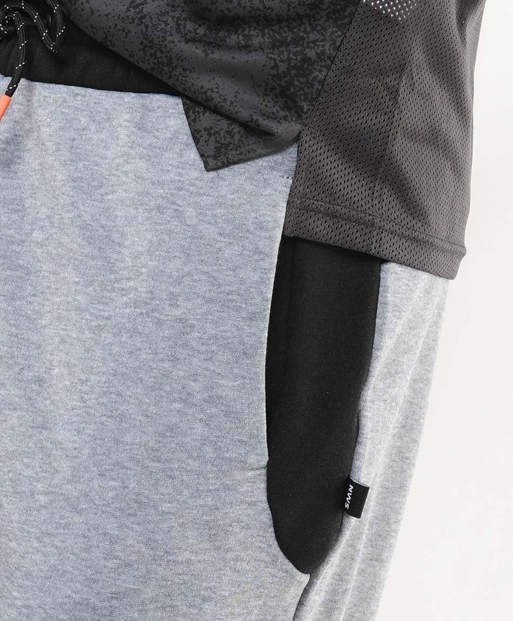 Pantalón de buzo hombre bicolor Pantalón de buzo hombre bicolor