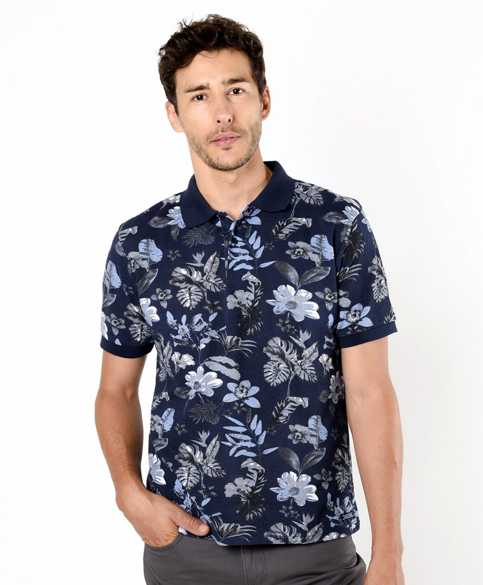 Polera hombre floreada cuello piqué Polera hombre floreada cuello piqué