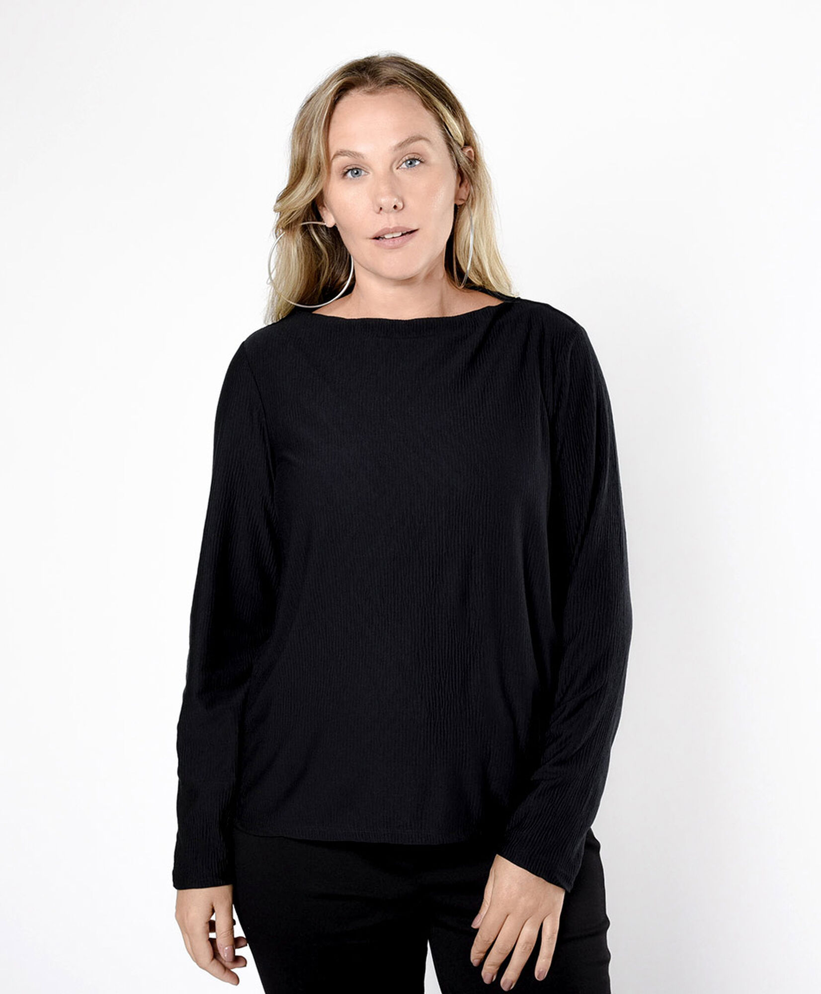 Polera mujer cuello ancho texturas Polera mujer cuello ancho texturas