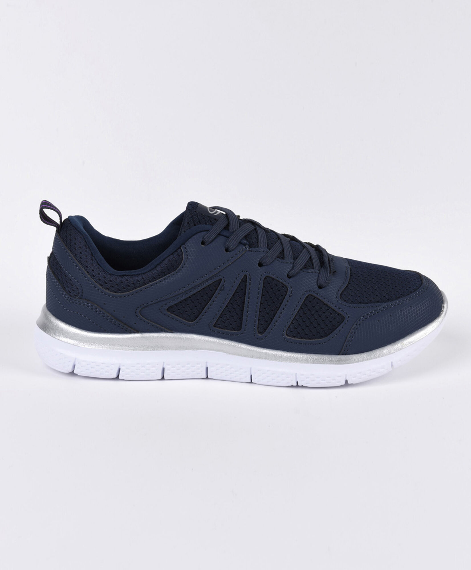 Zapatilla deportiva mujer puntos calados plataforma Zapatilla deportiva mujer puntos calados plataforma