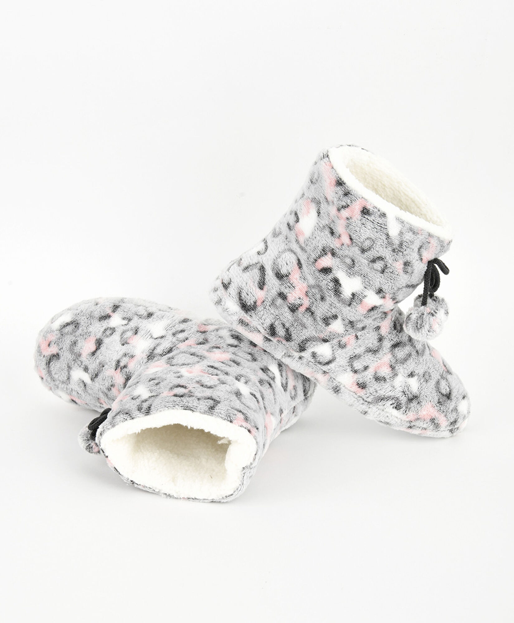 Pantufla mujer animal print caña alta Pantufla mujer animal print caña alta
