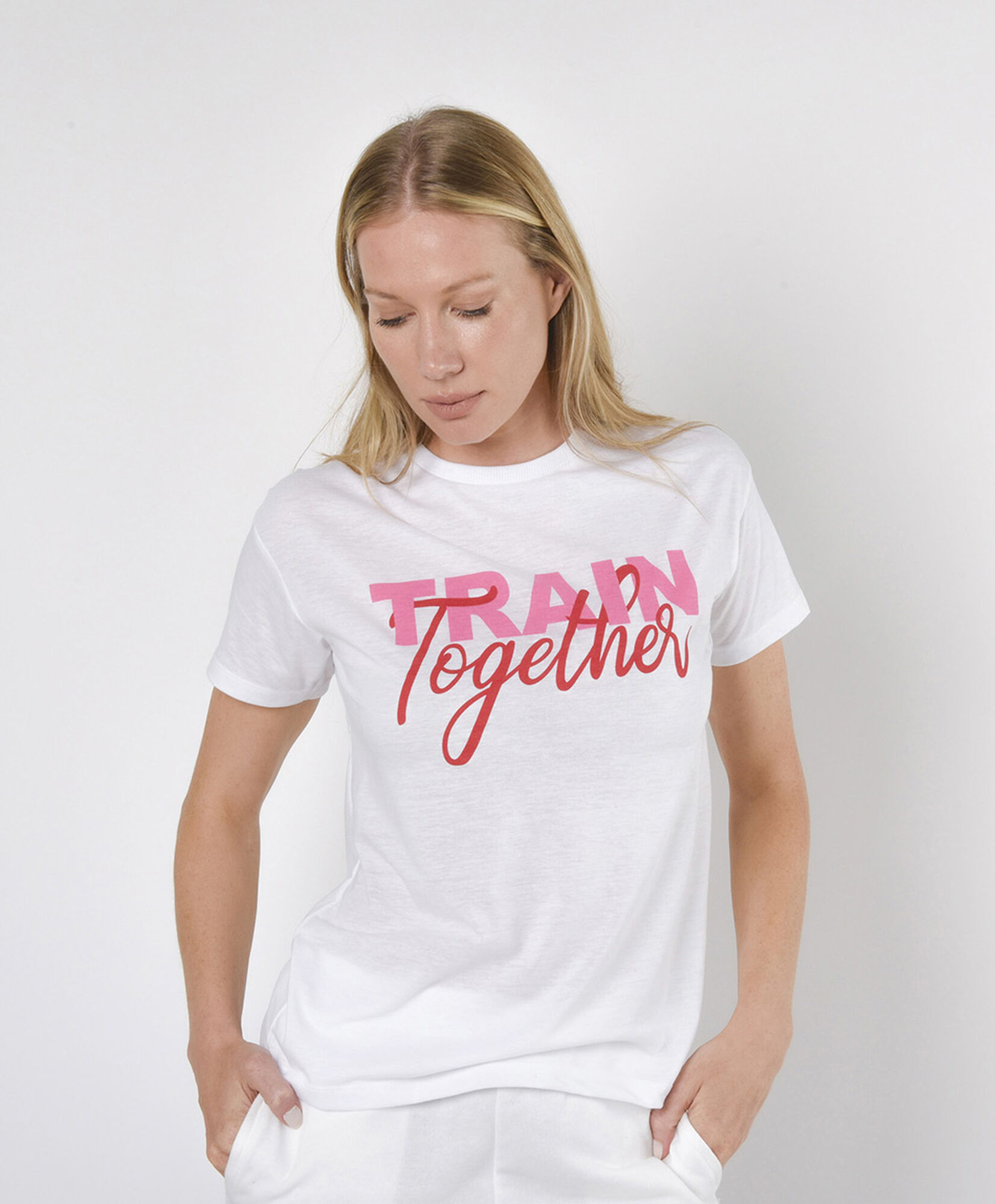 Polera deportiva mujer frase bicolor Polera deportiva mujer frase bicolor