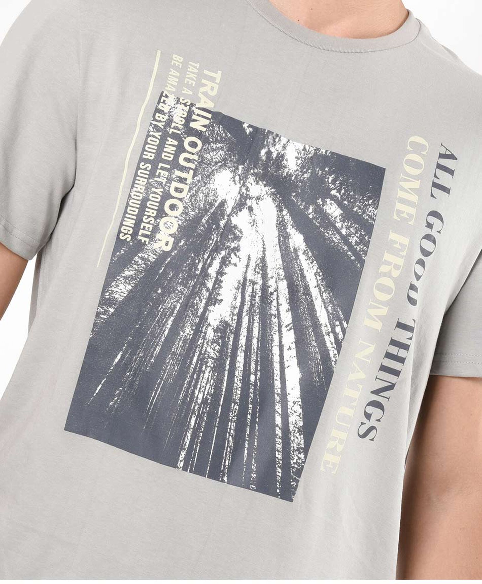 Polera deportiva hombre estampado bosque Polera deportiva hombre estampado bosque