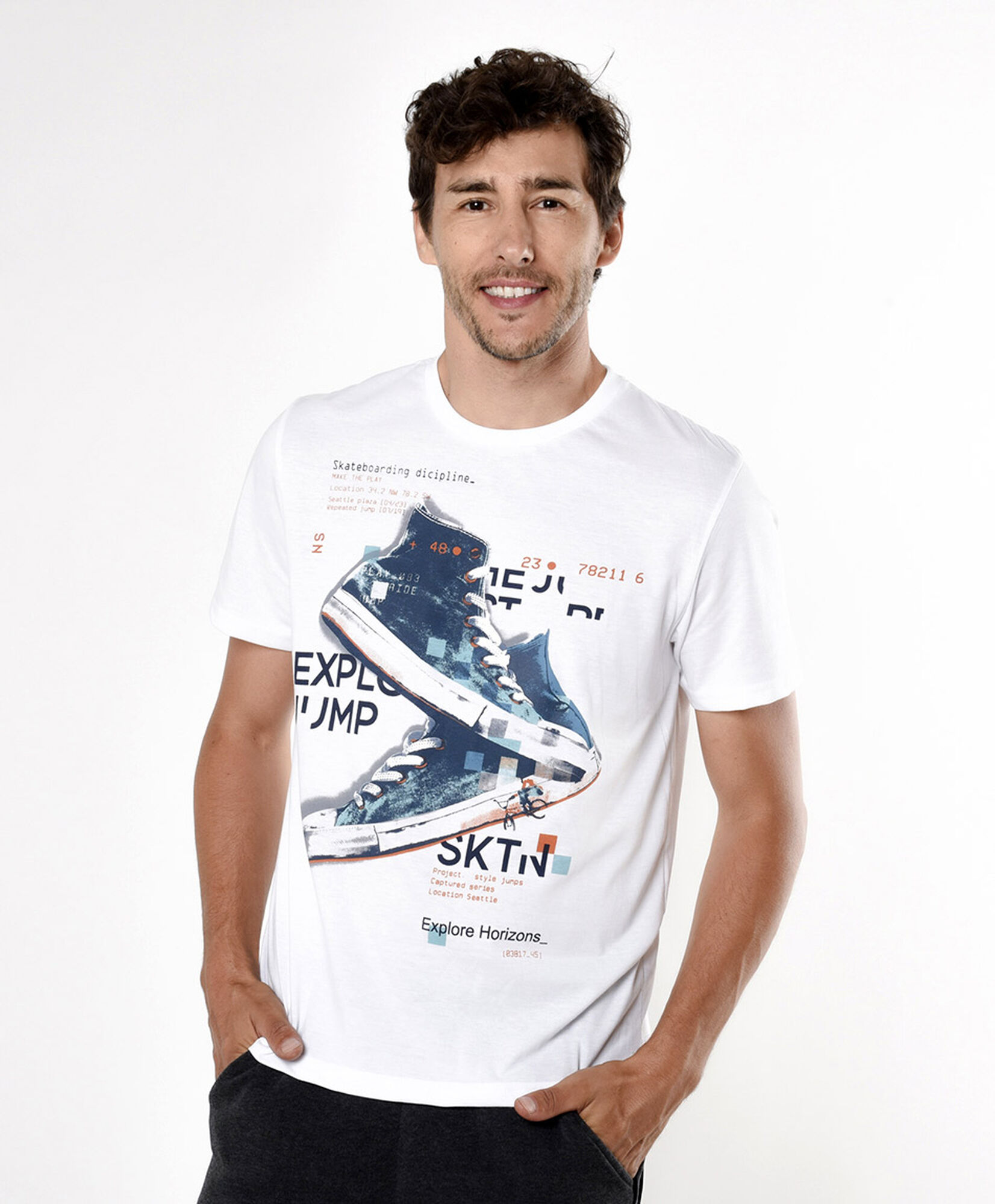 Polera deportiva hombre zapatillas Polera deportiva hombre zapatillas