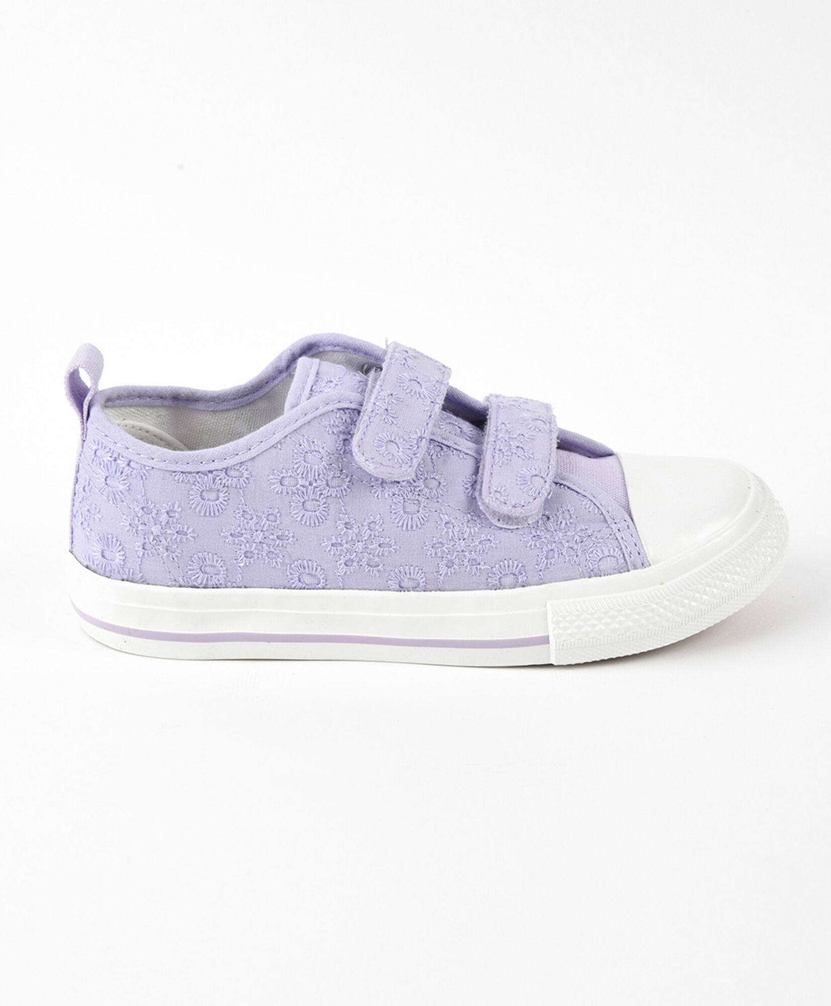 Zapatilla infantil flores bordadas morada Zapatilla infantil flores bordadas morada