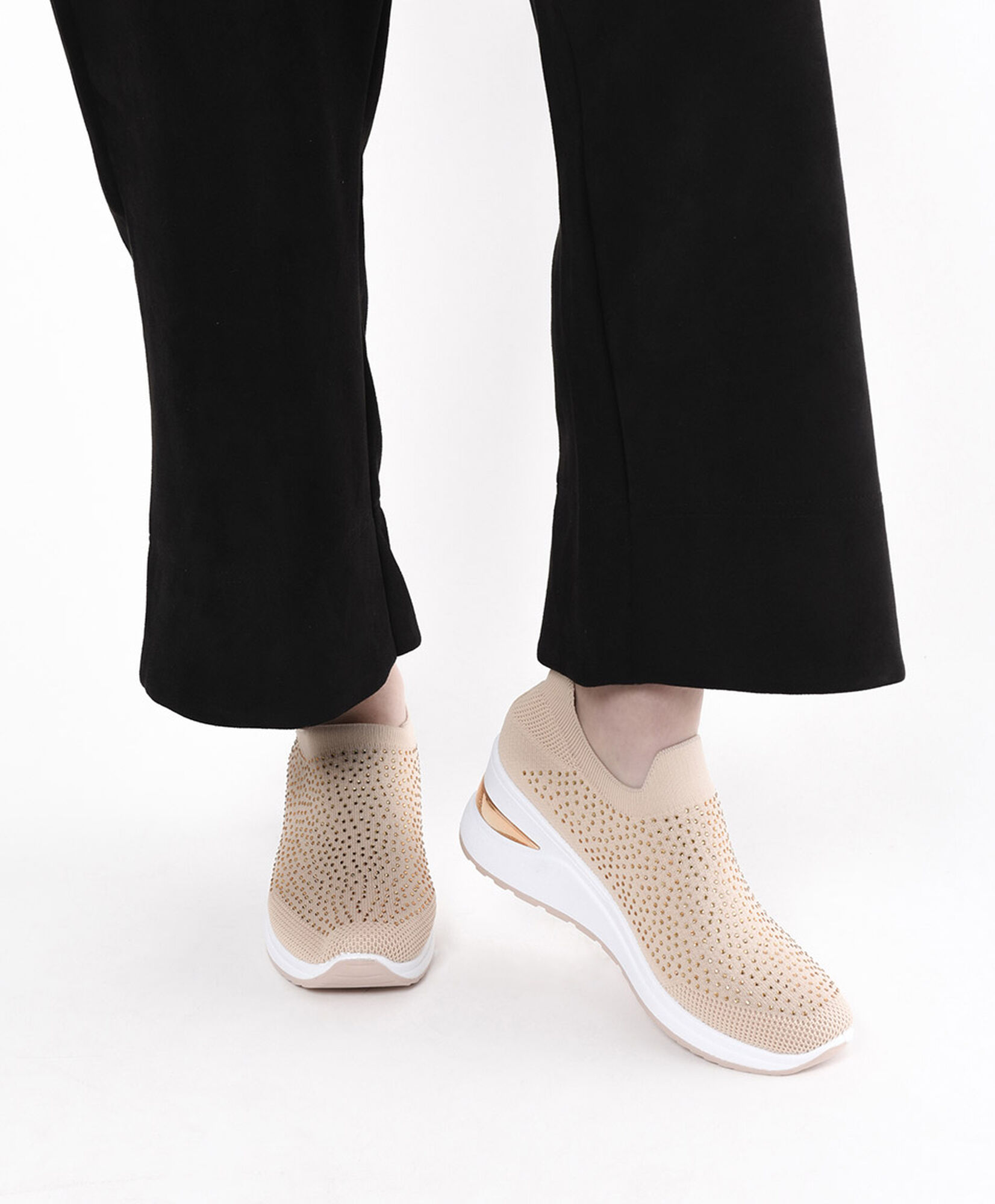 Zapatilla mujer elasticada piedras Zapatilla mujer elasticada piedras