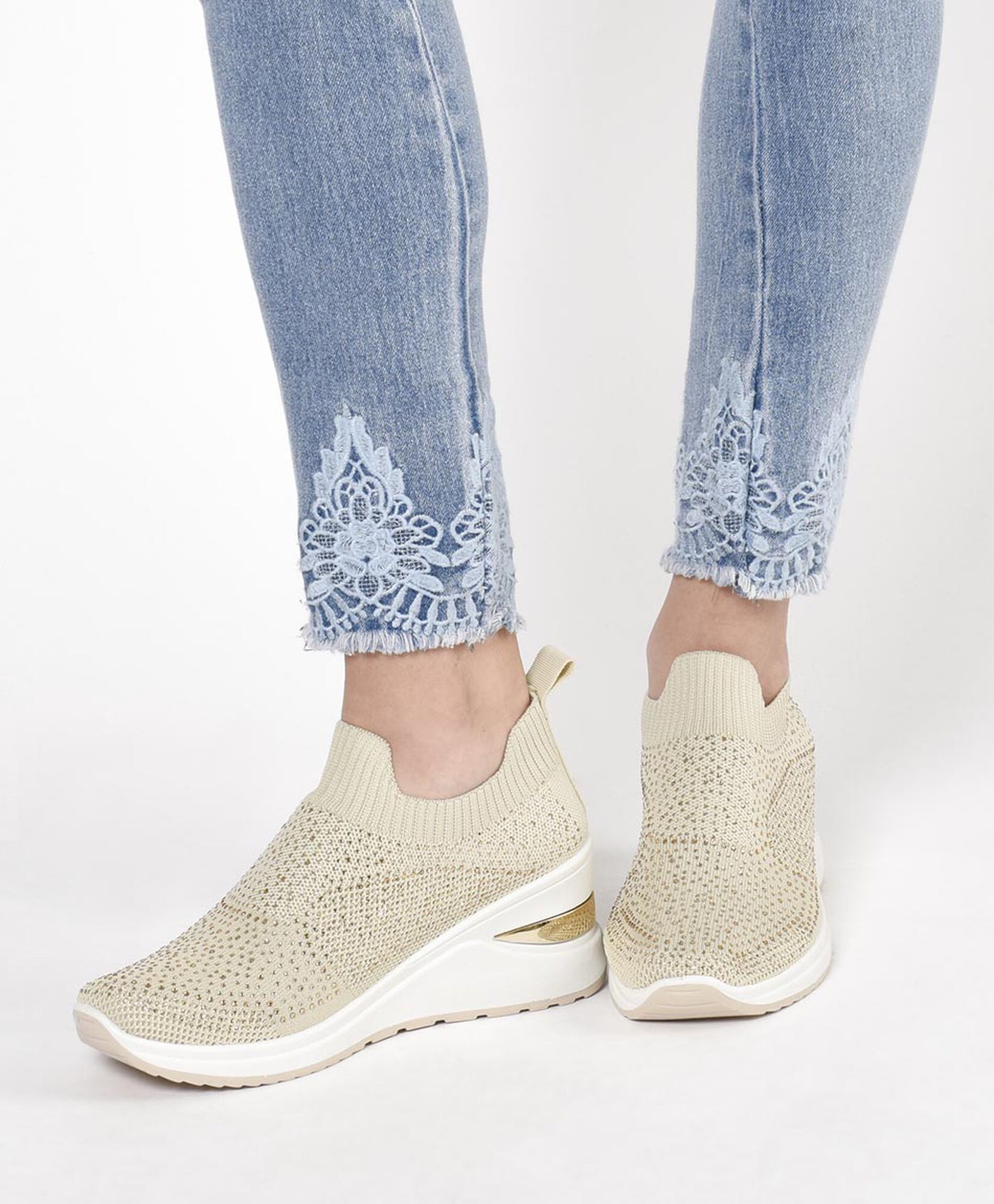 Zapatilla mujer brillos plataforma Zapatilla mujer brillos plataforma