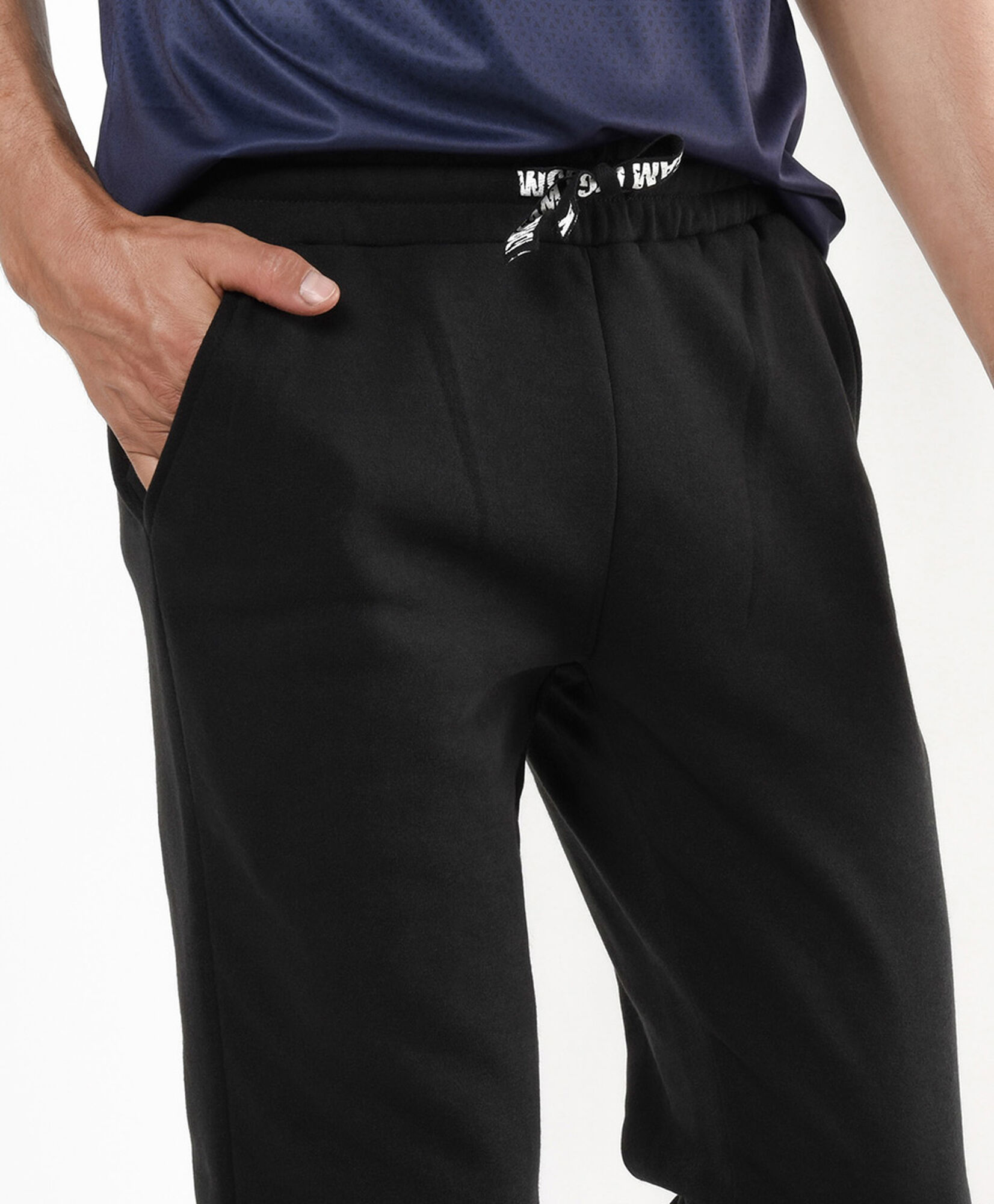Pantalón de buzo hombre liso clásico Pantalón de buzo hombre liso clásico