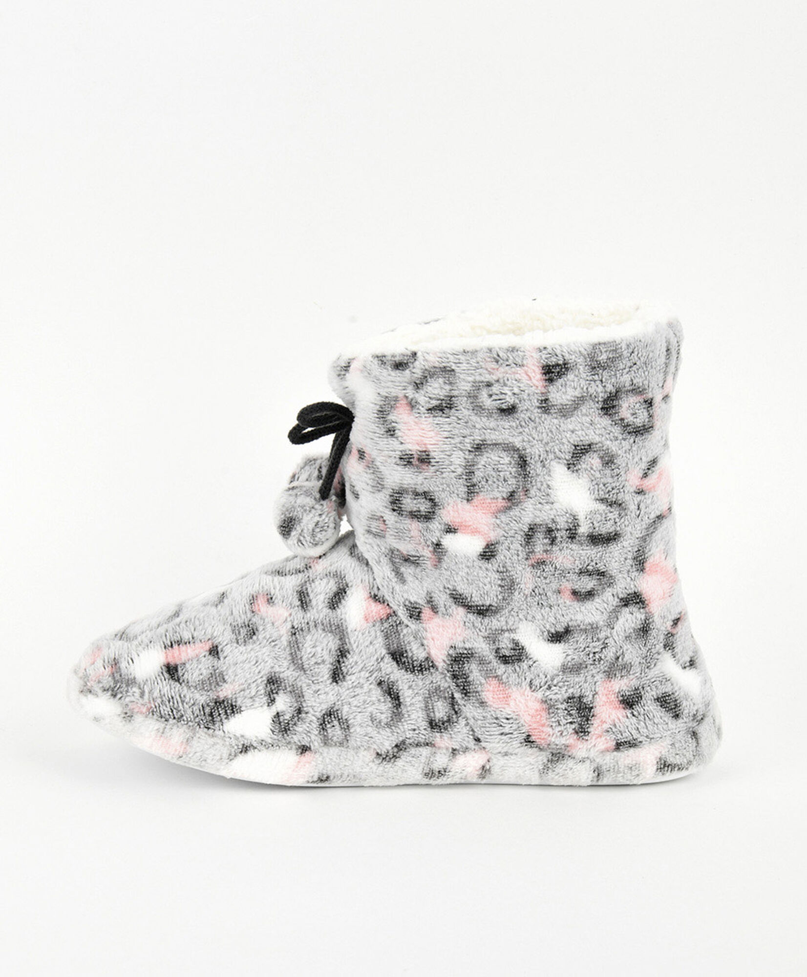 Pantufla mujer animal print caña alta Pantufla mujer animal print caña alta
