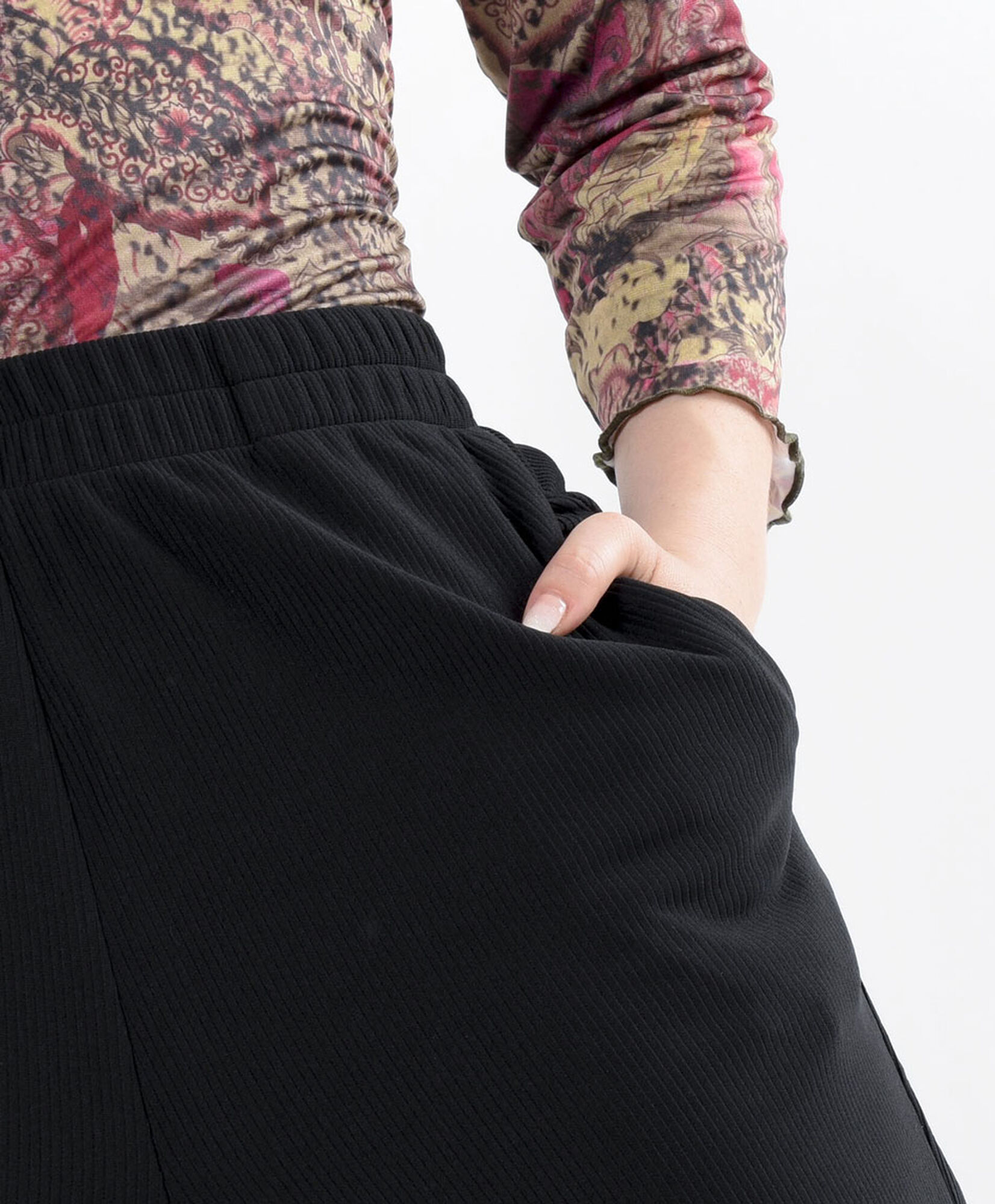 Pantalón mujer canalé wide Pantalón mujer canalé wide