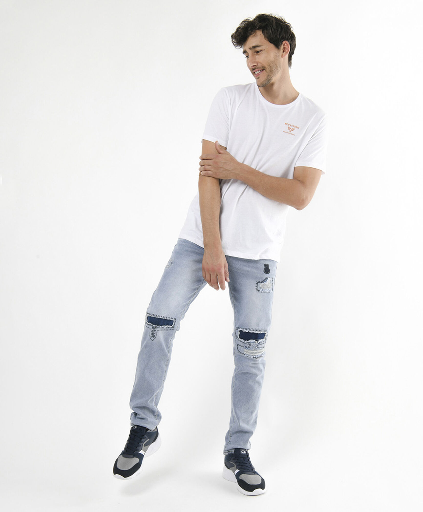 Jeans hombre parches y bordados skinny fit Jeans hombre parches y bordados skinny fit