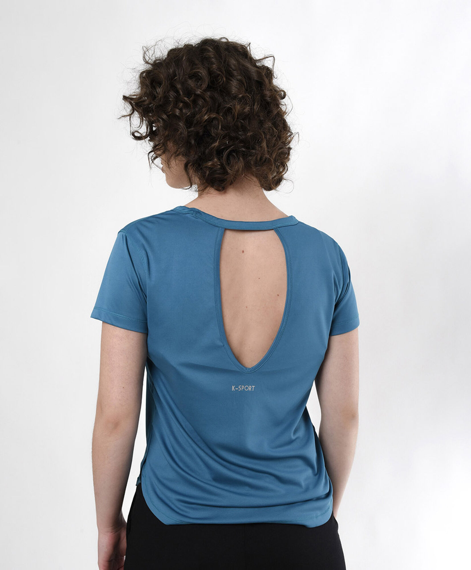 Polera deportiva mujer escote en espalda Polera deportiva mujer escote en espalda