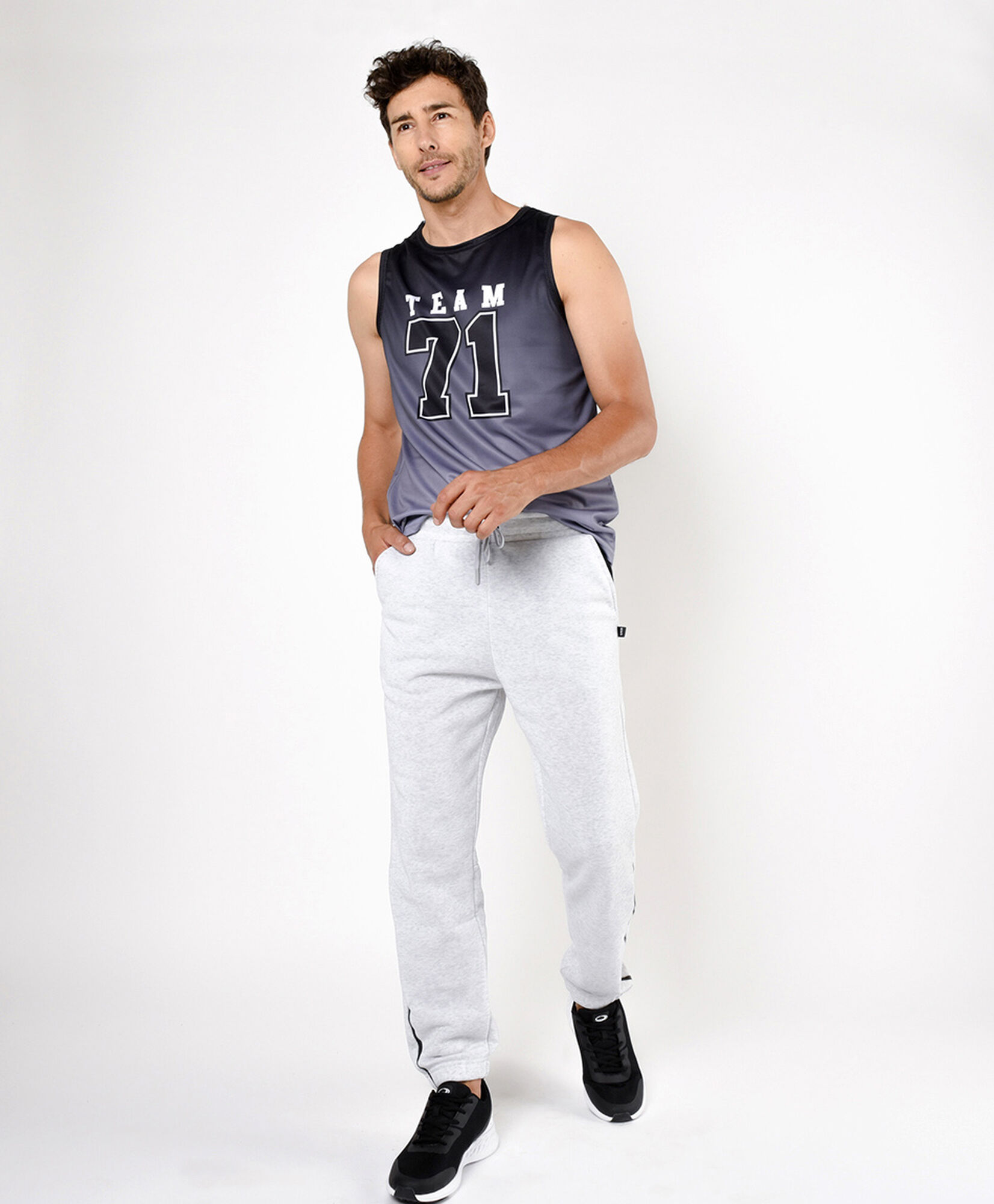 Pantalón de buzo hombre bicolor Pantalón de buzo hombre bicolor