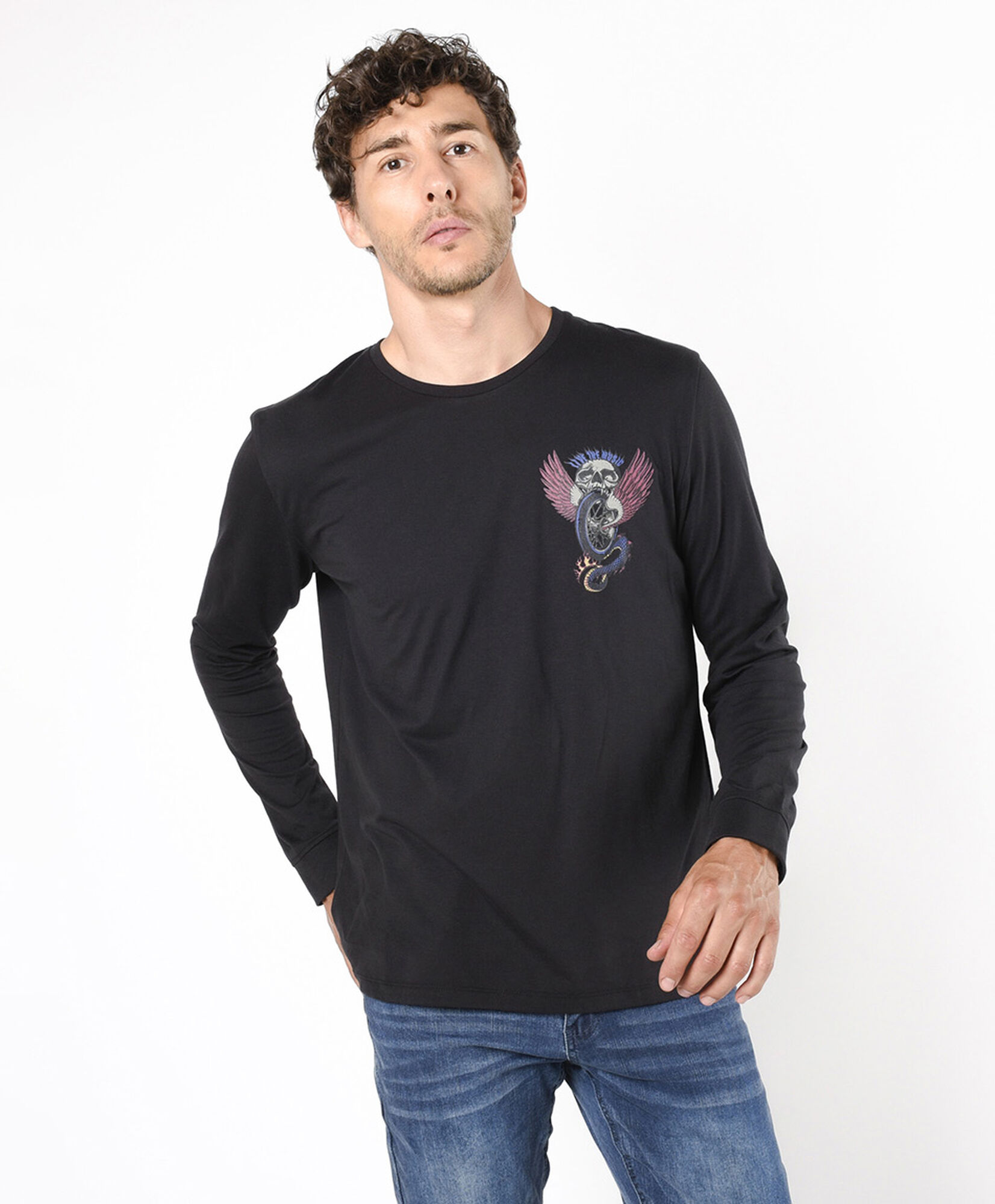 Polera hombre doble estampado calavera Polera hombre doble estampado calavera