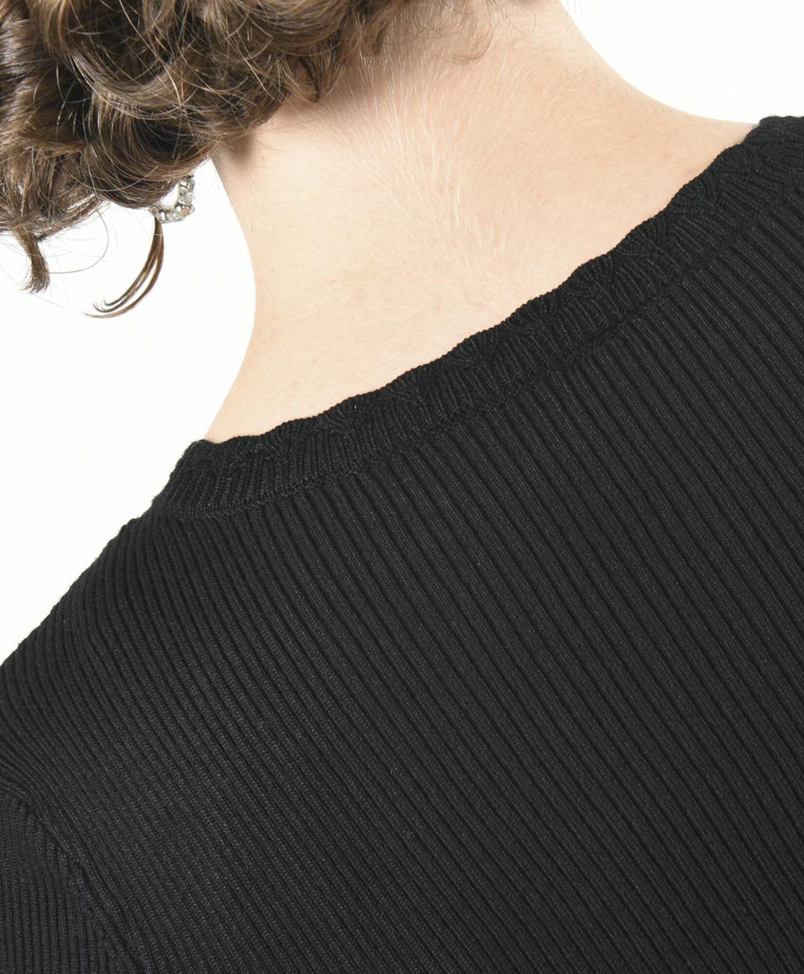 Sweater mujer cuello ondulado Sweater mujer cuello ondulado
