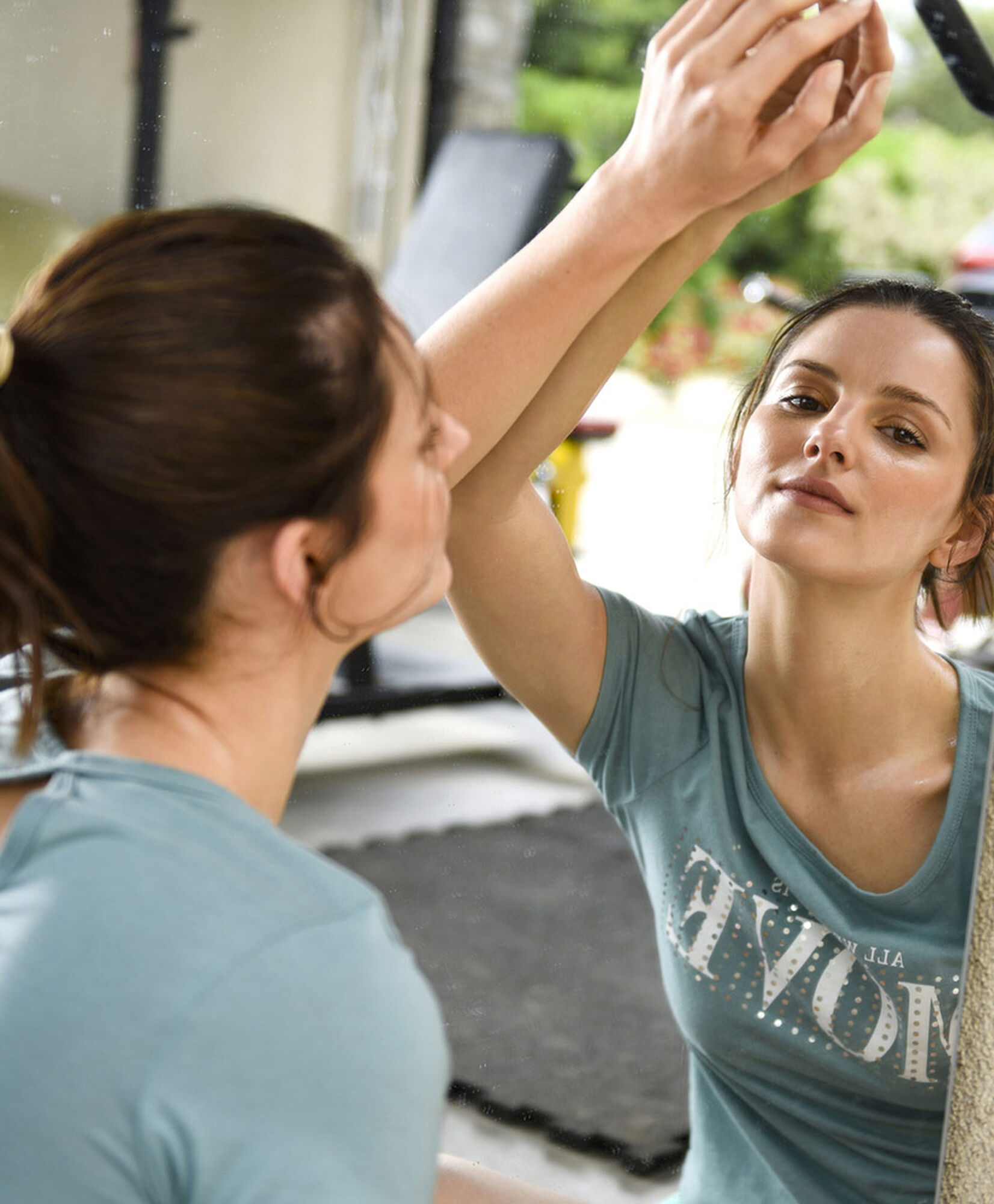 Polera deportiva mujer escote en espalda Polera deportiva mujer escote en espalda