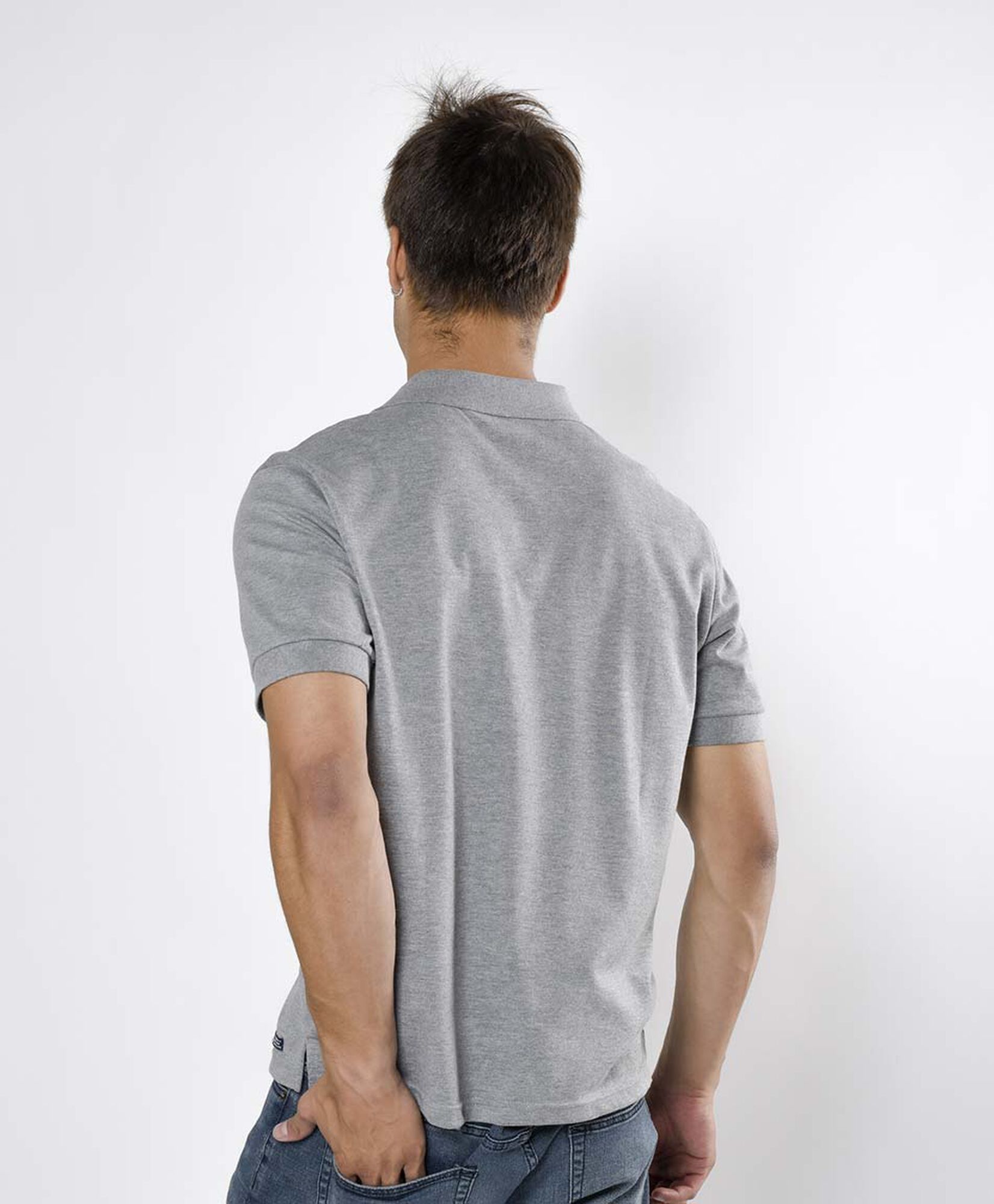 Polera hombre lisa cuello piqué Polera hombre lisa cuello piqué