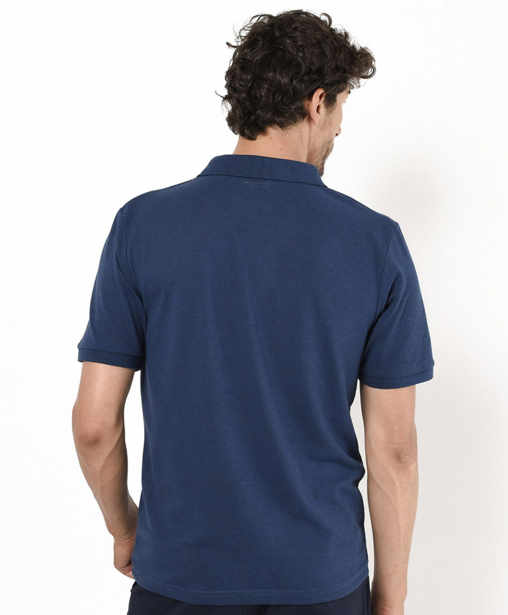 Polera hombre estampado cuello piqué Polera hombre estampado cuello piqué